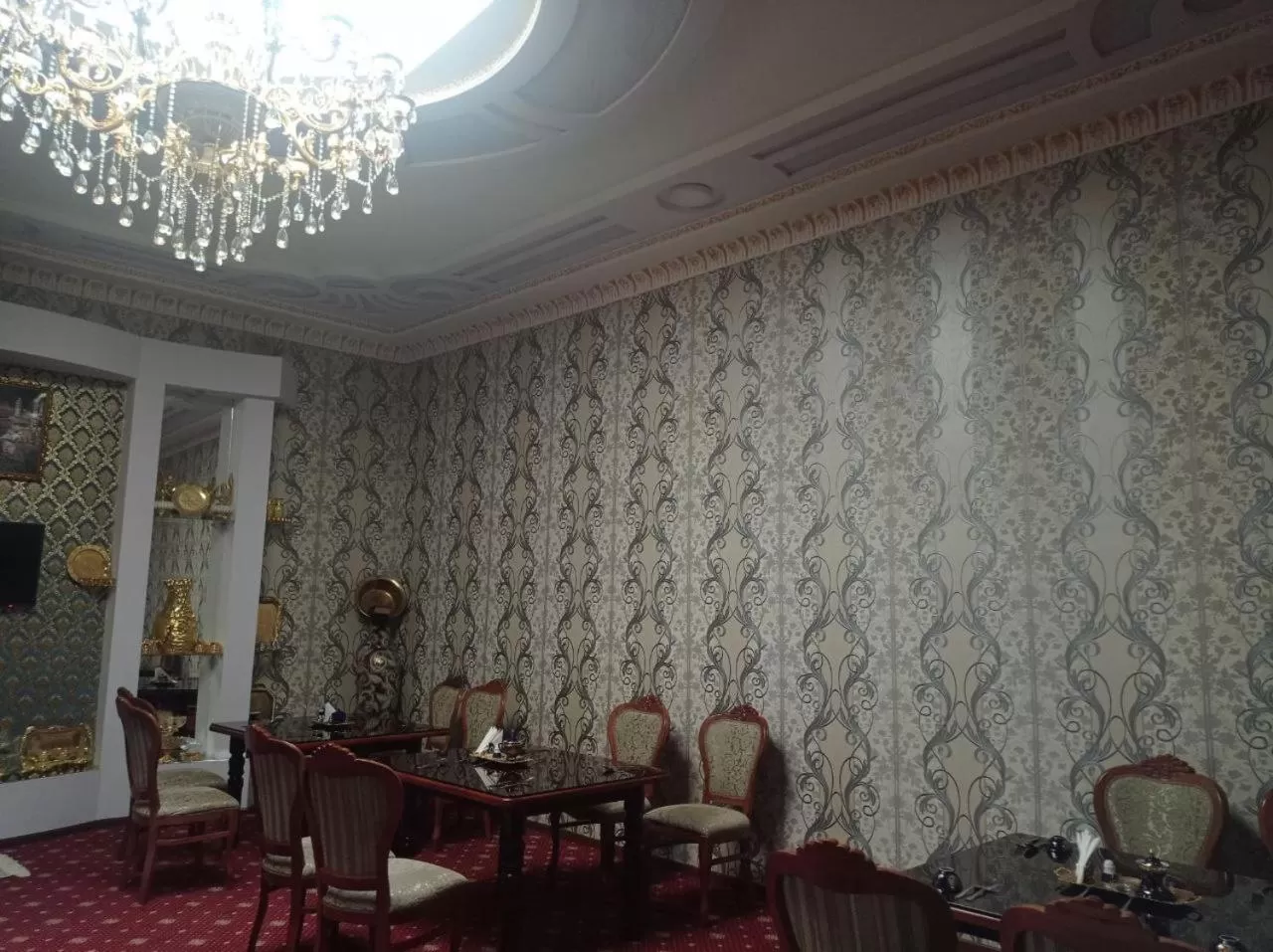 Living room, Restaurant/Places to Eat in Risqiro'z Ancient Boutique Hotel