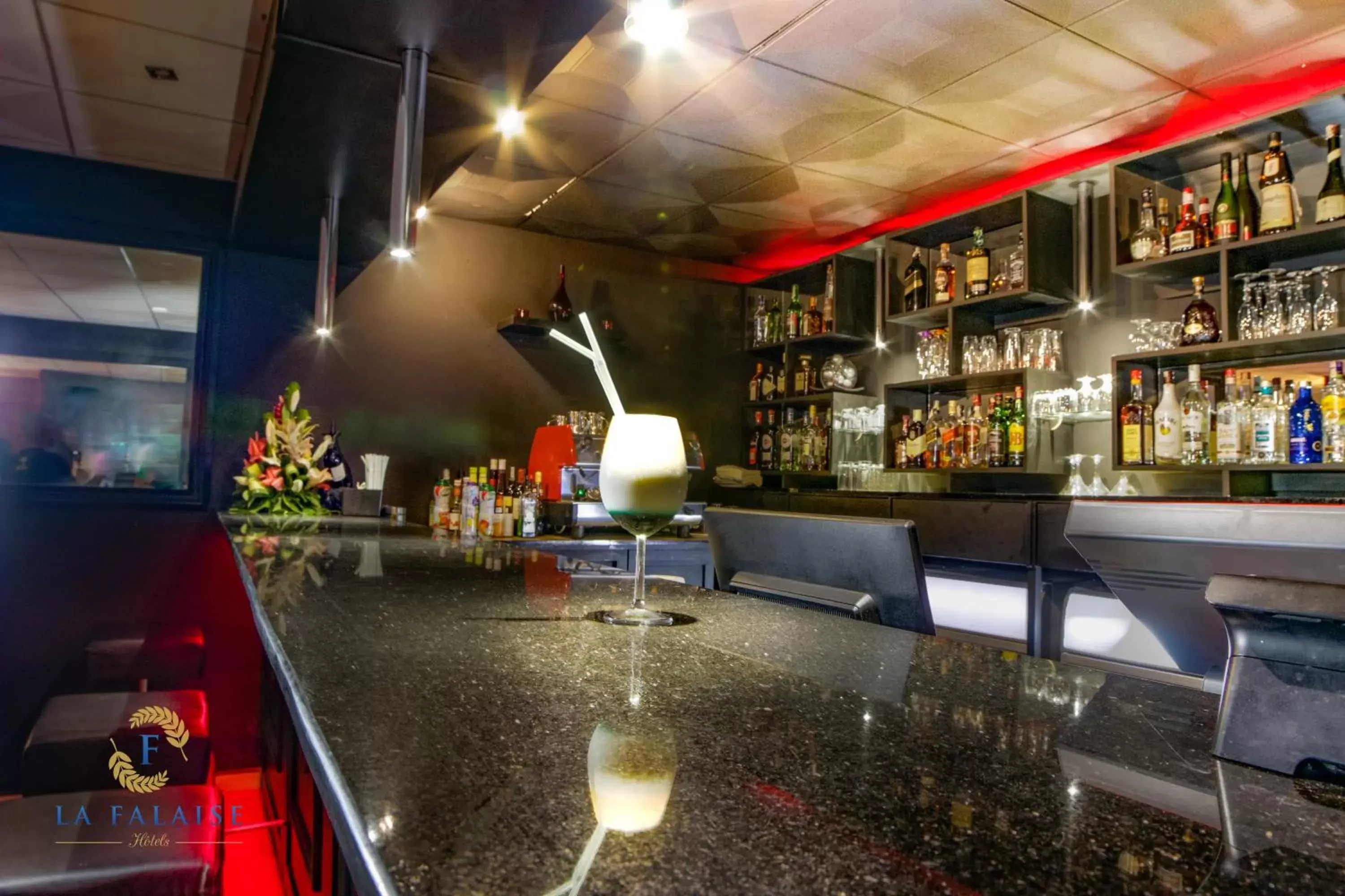 Lounge/Bar in Hotel Résidence La Falaise