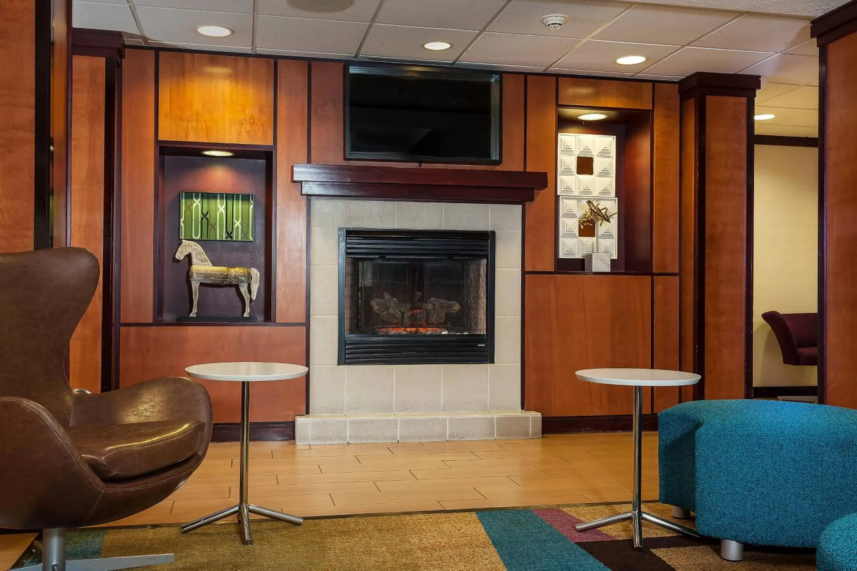 Lobby or reception, Seating Area in Fairfield Inn & Suites by Marriott Anchorage Midtown