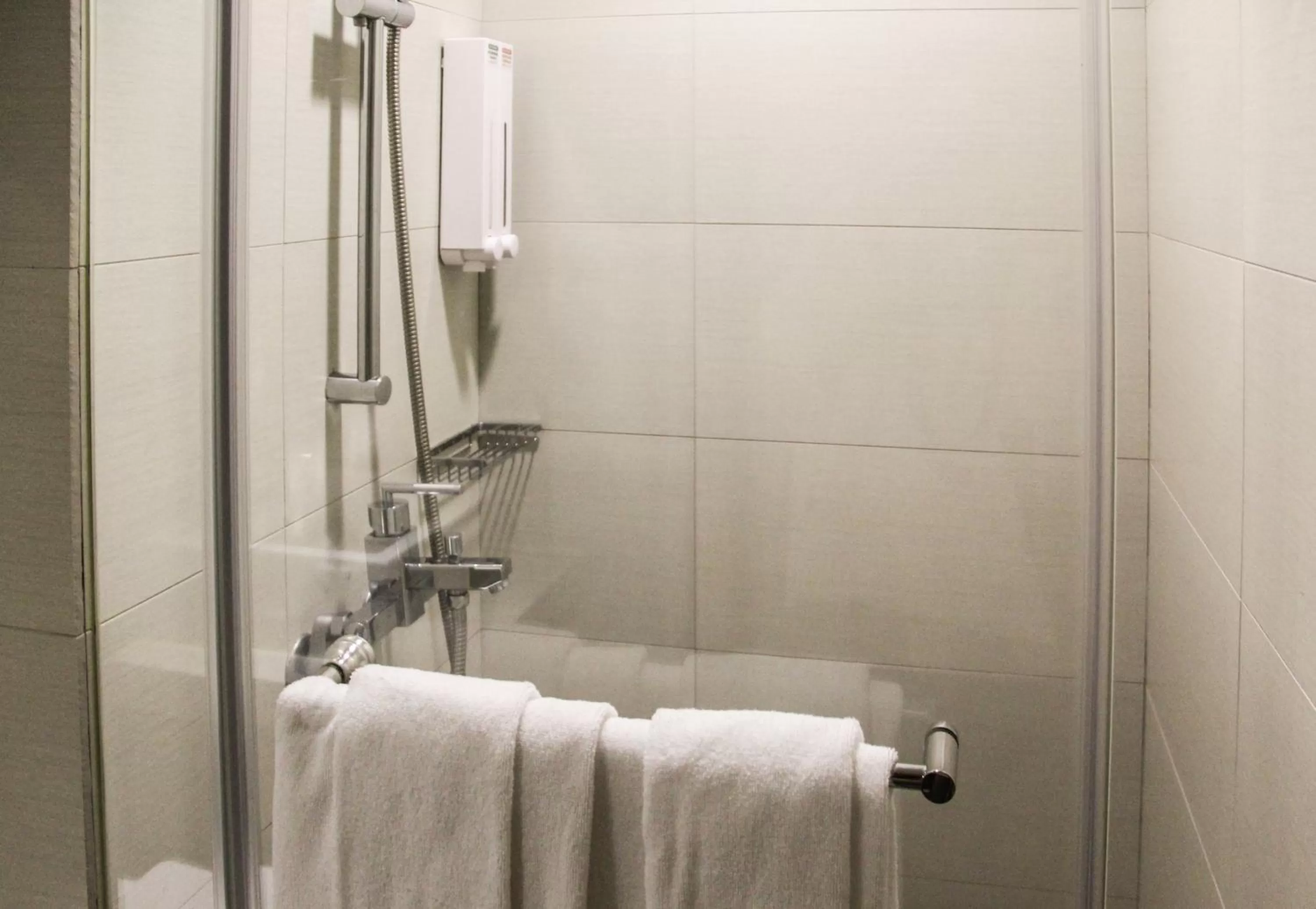 Bathroom in Mellow Fields Hotel