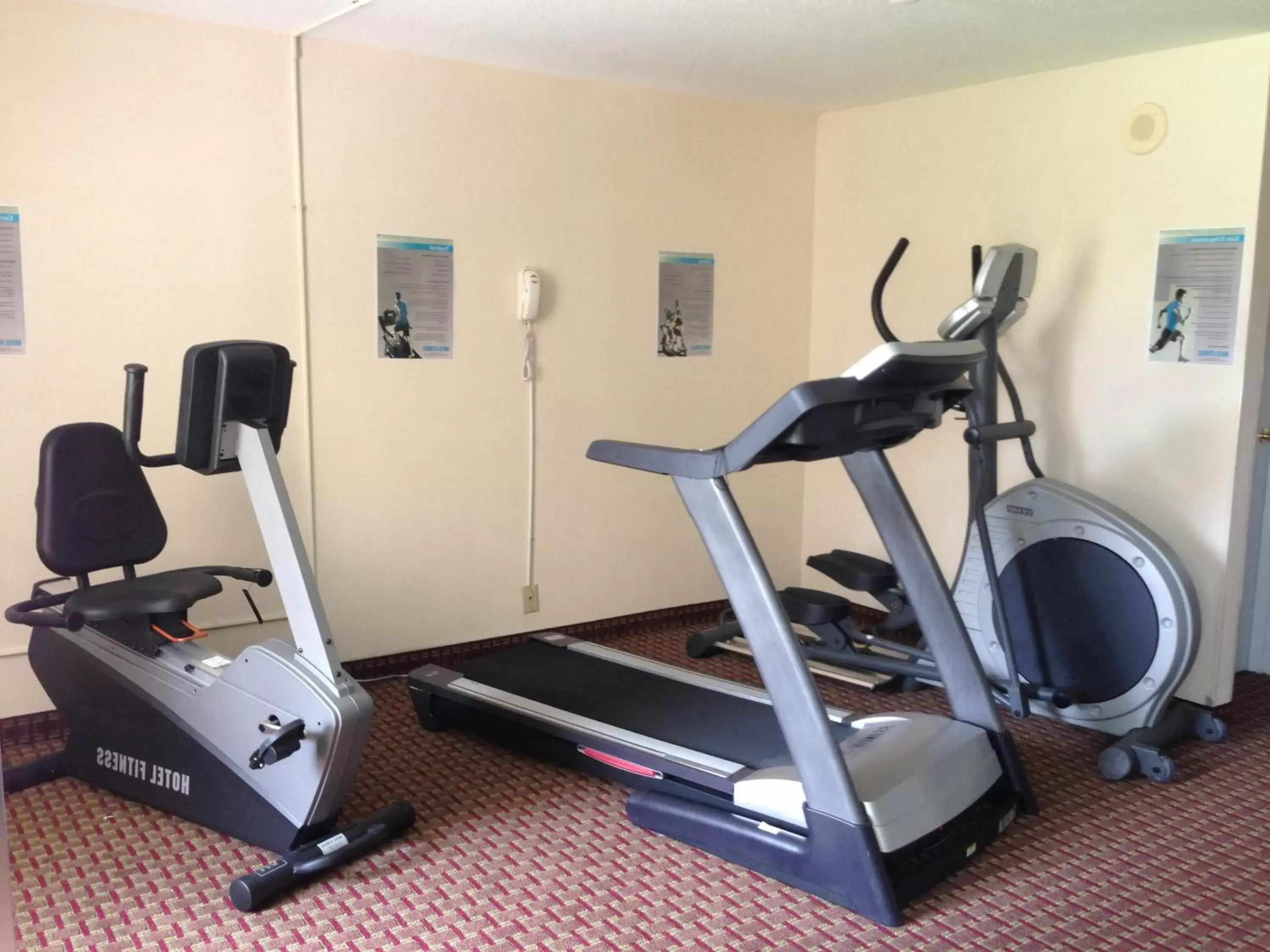 Fitness centre/facilities in Ramada by Wyndham Wytheville Fitness centre/facilities in Ramada by Wyndham Wytheville