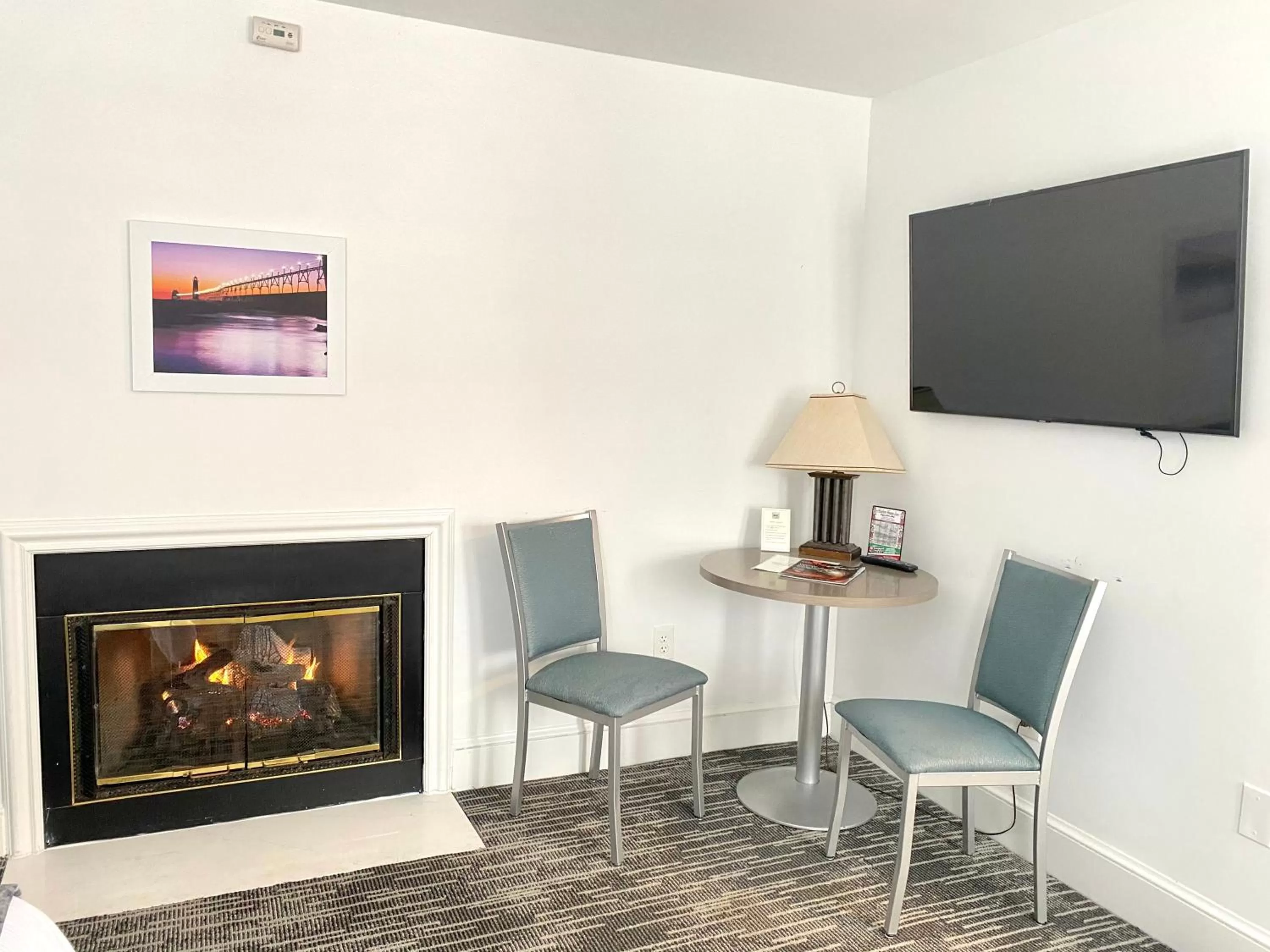 flat iron in Harbor House Inn