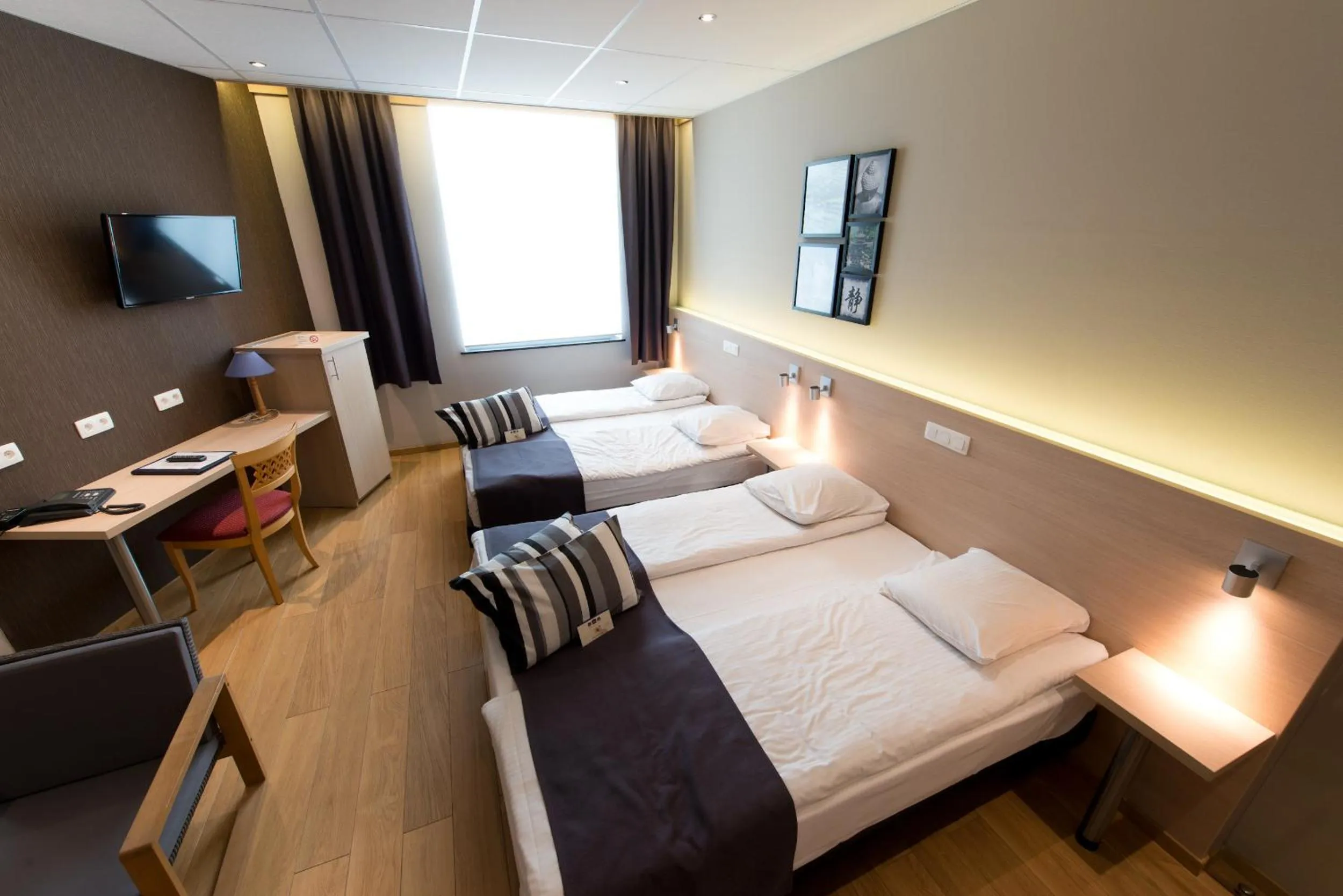 Photo of the whole room, Bed in Univers Hotel Liege-Guillemins