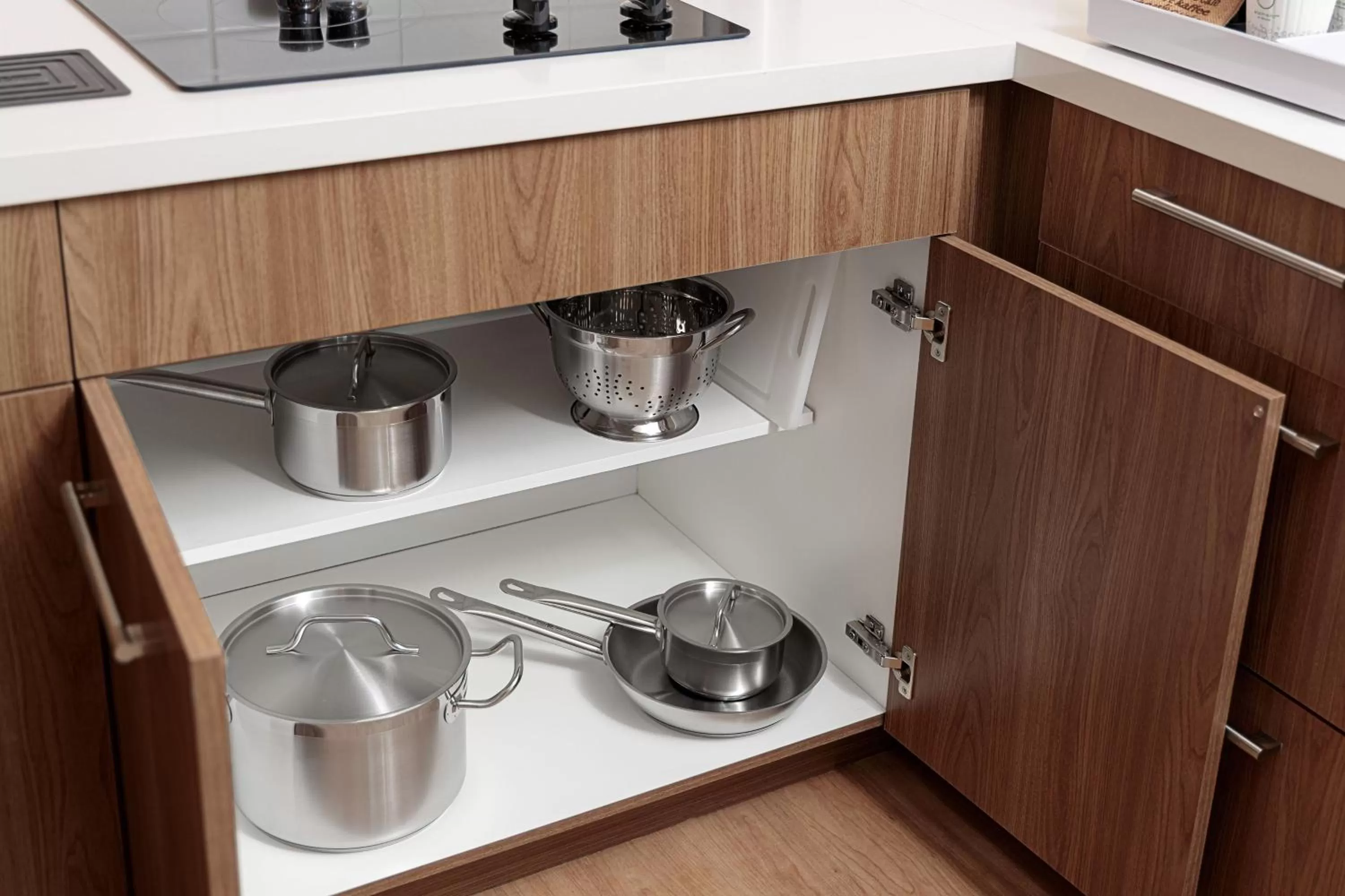 Executive king suite with sofa bed, city view  and balcony in Element Nashville Vanderbilt West End