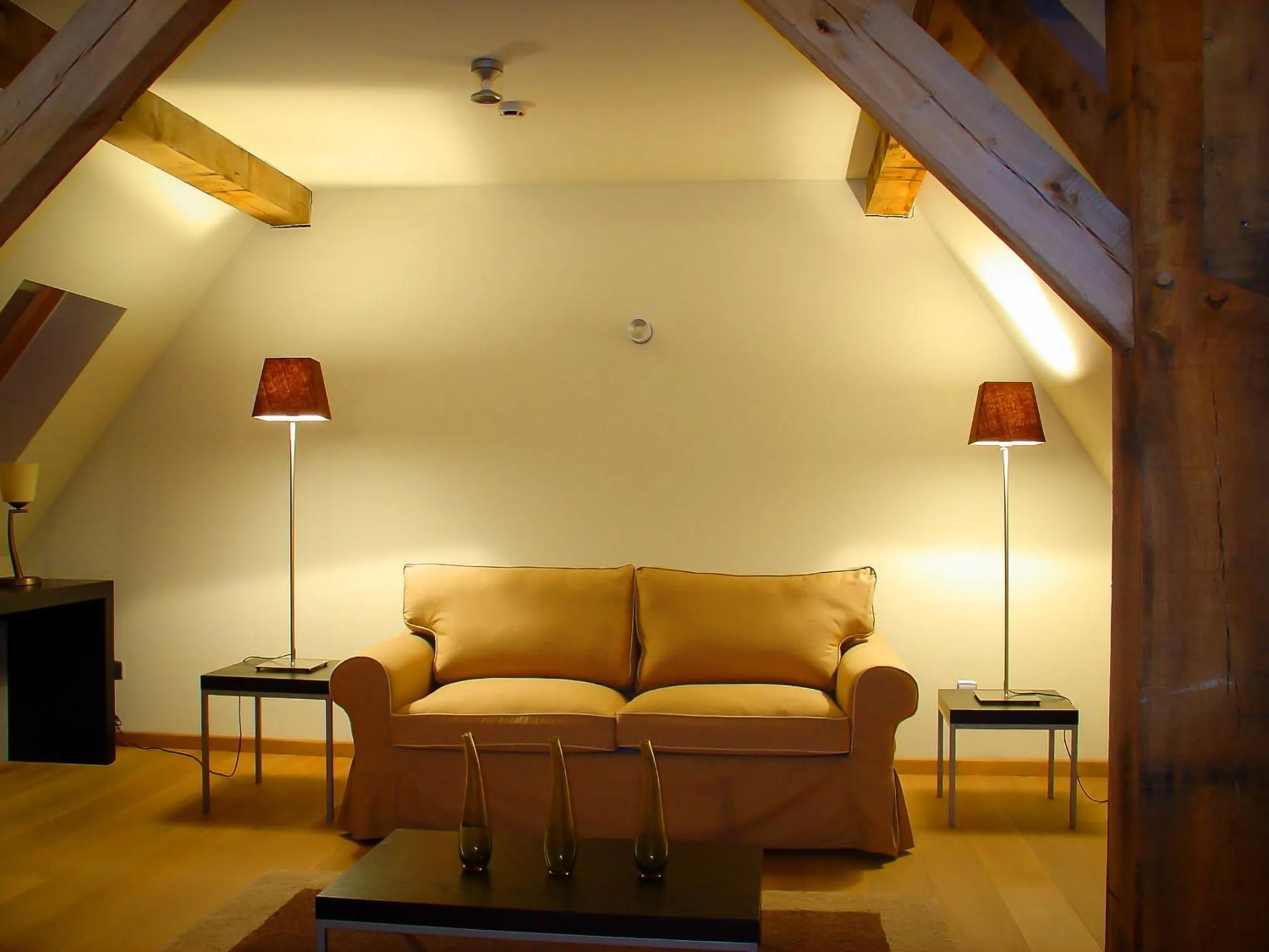 Seating area in Hotel Van Eyck