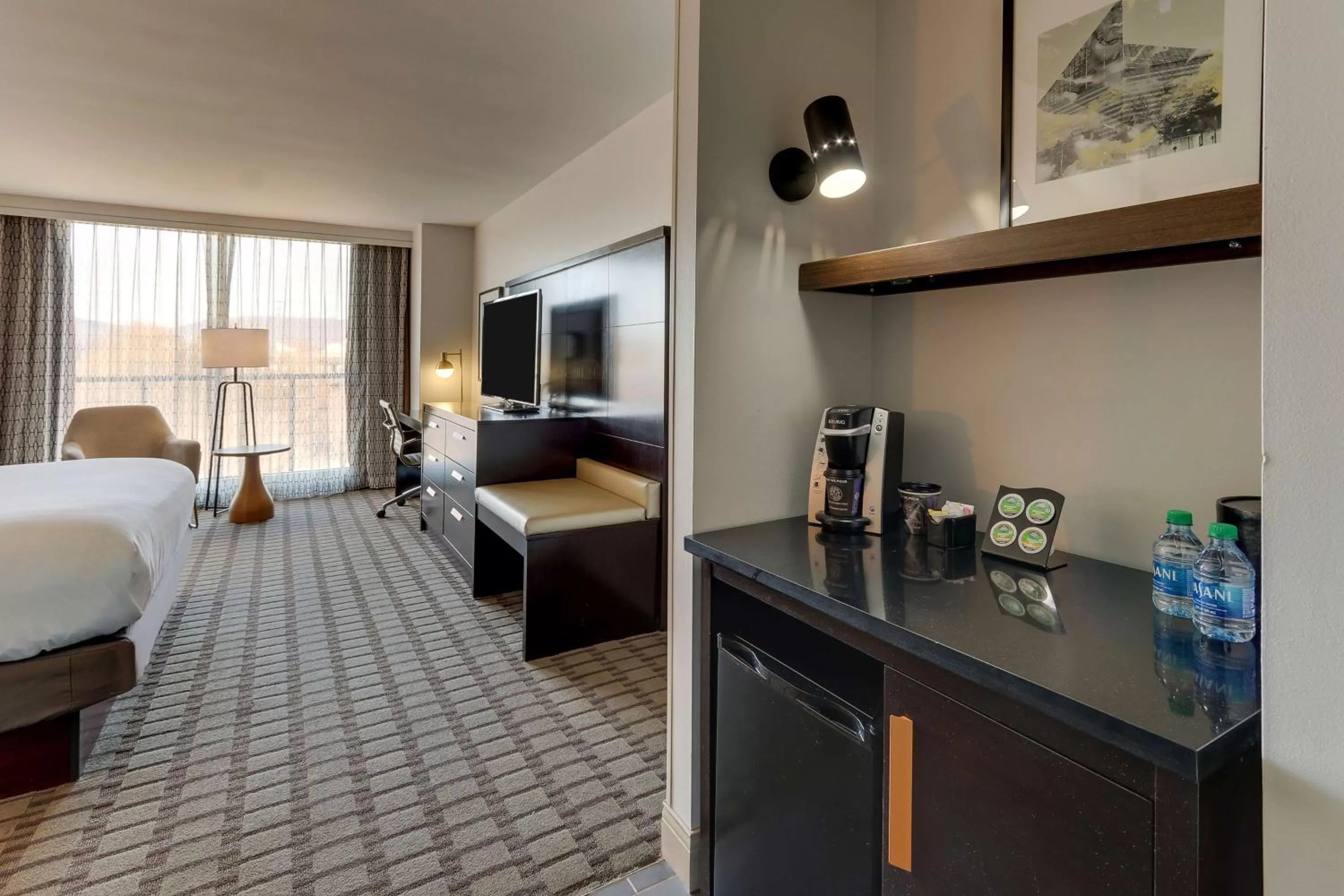 Bedroom, Bed in The Chattanoogan Hotel, Curio Collection By Hilton