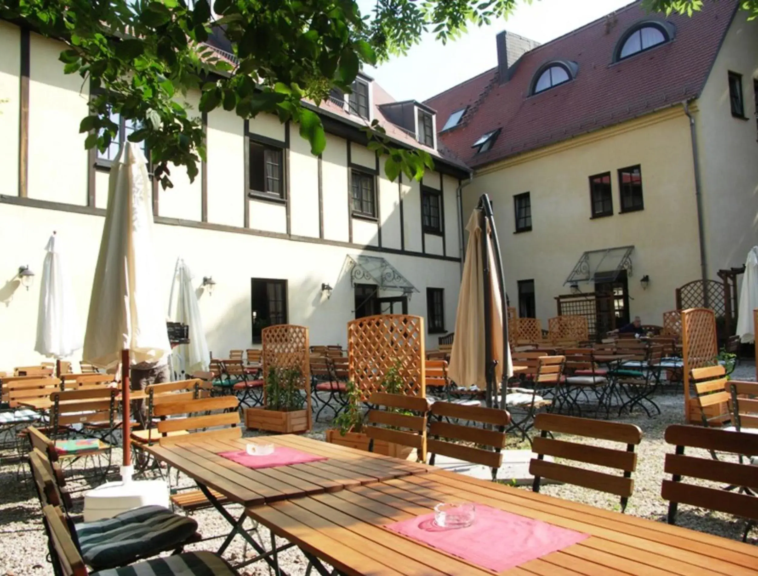 Property building, Restaurant/Places to Eat in Hotel & Restaurant Klosterhof