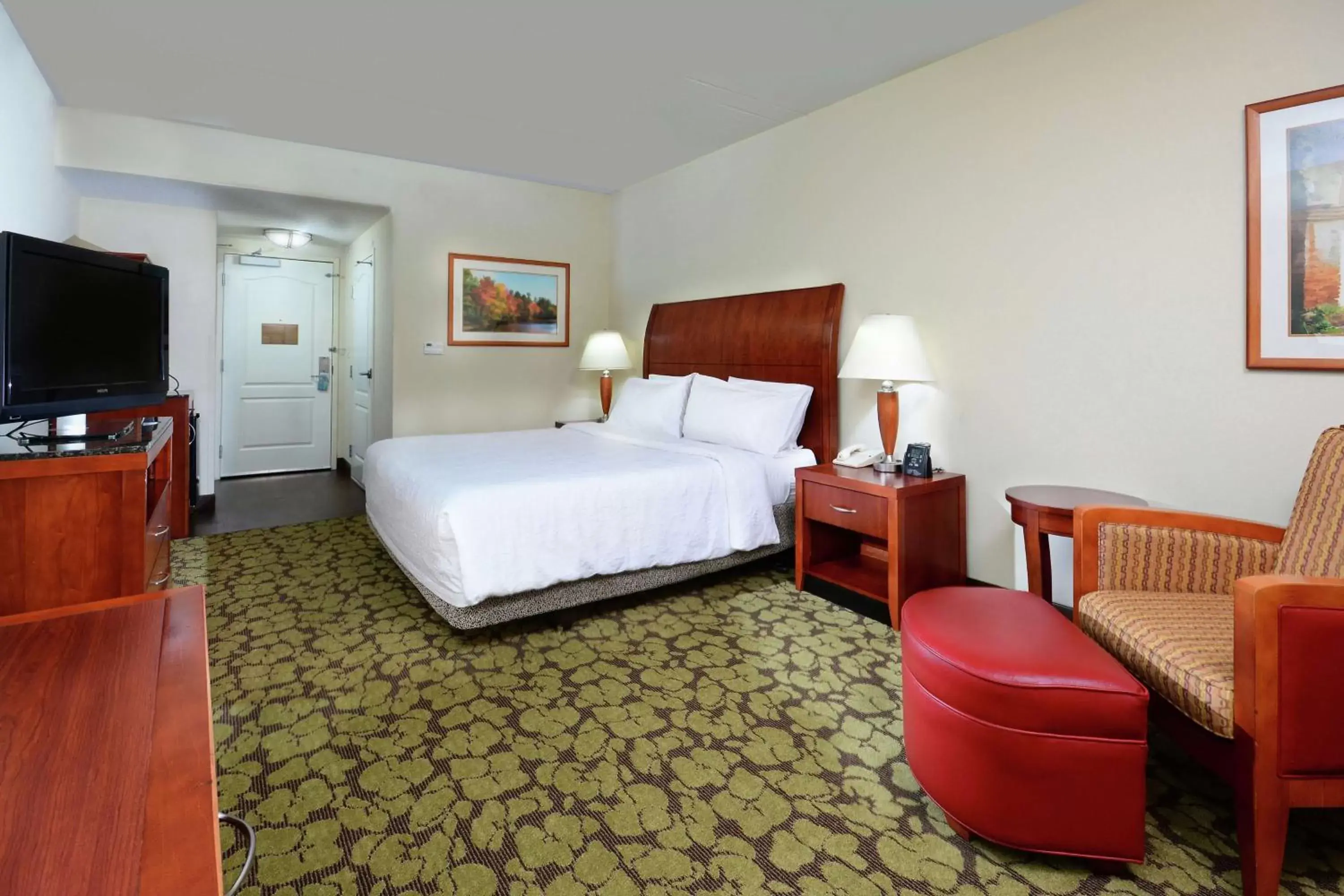 Bedroom in Hilton Garden Inn Raleigh Capital Blvd I-540