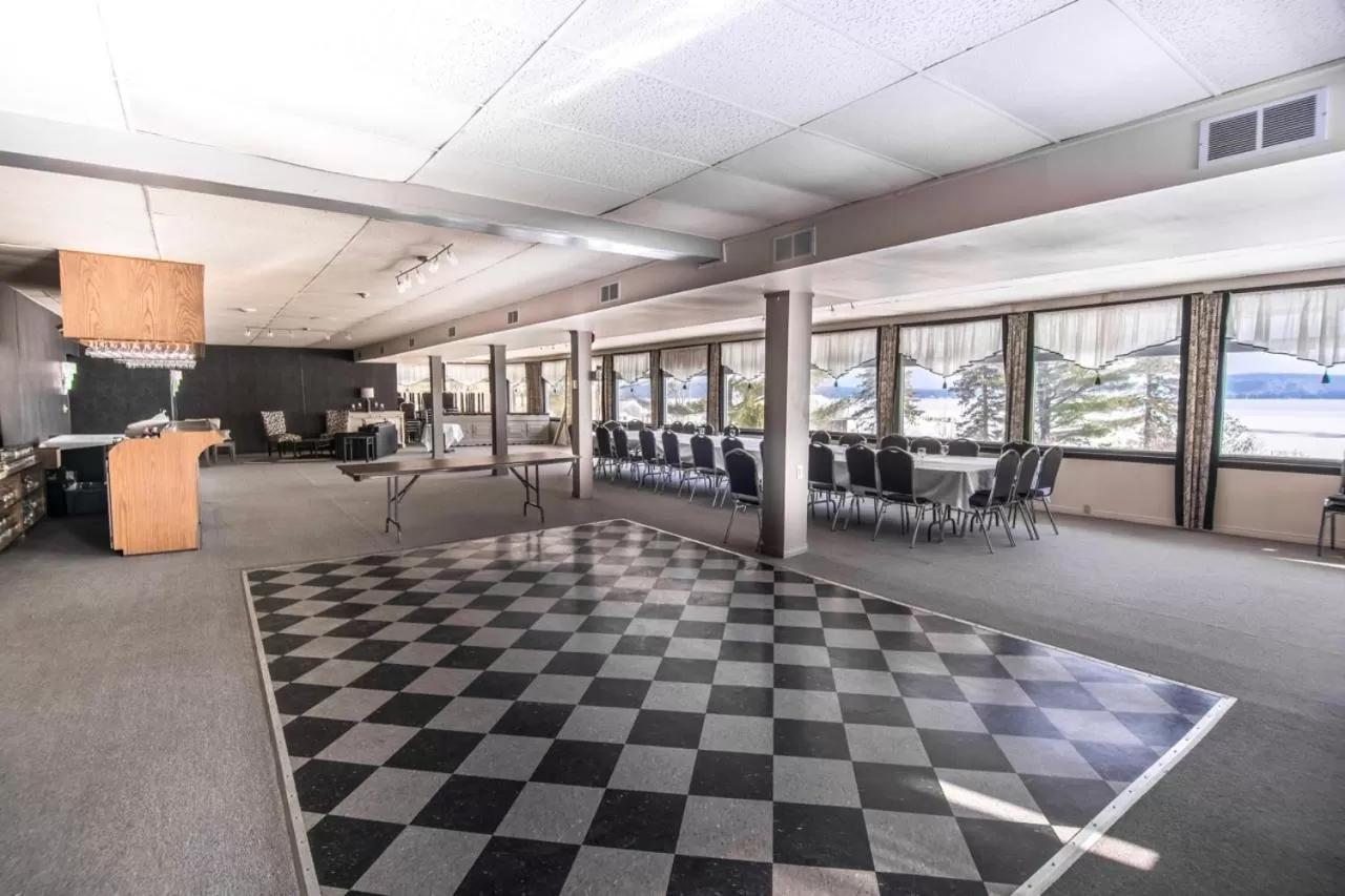 Seating area in Caswell Resort