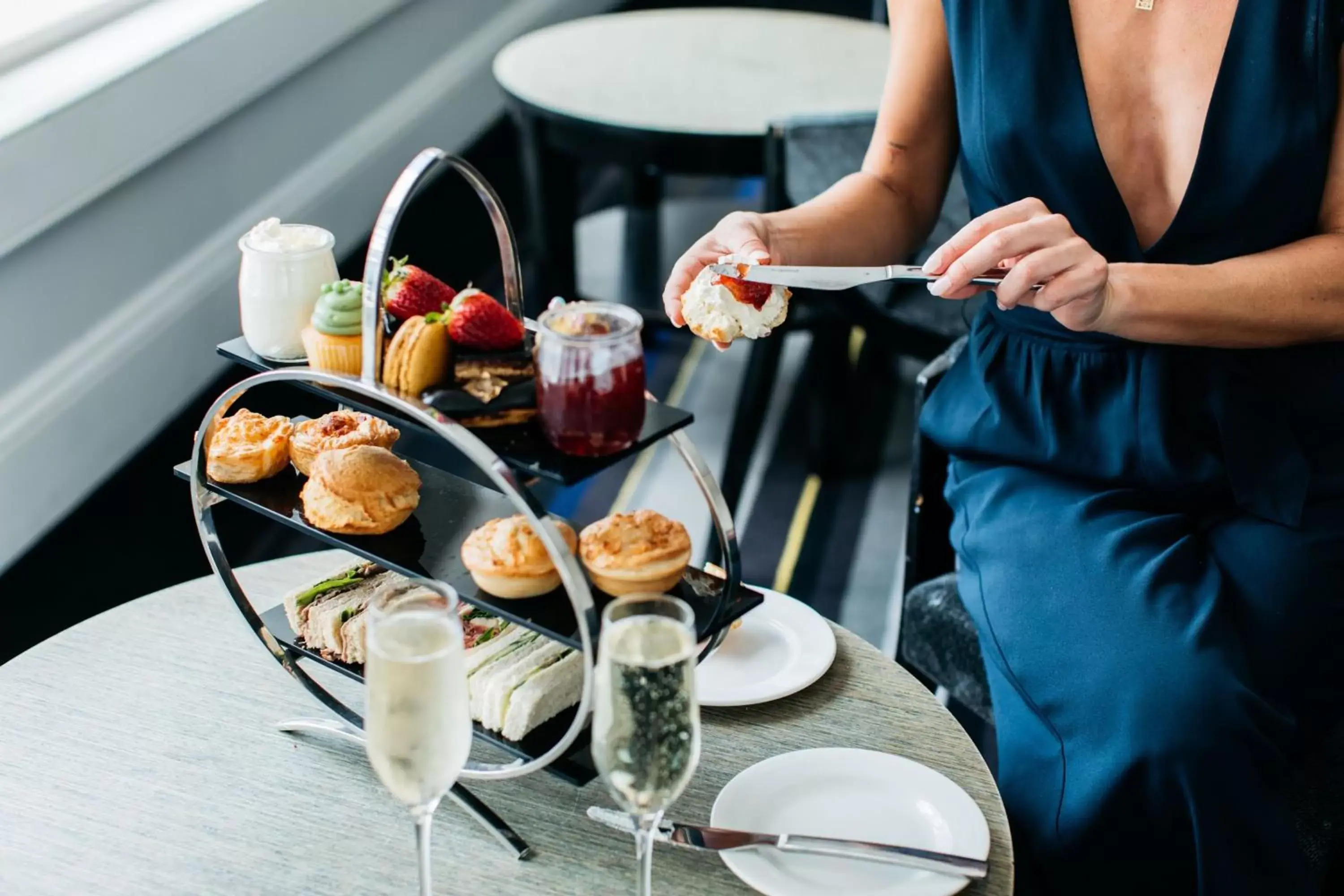 Lounge or bar in Crowne Plaza Terrigal Pacific, an IHG Hotel