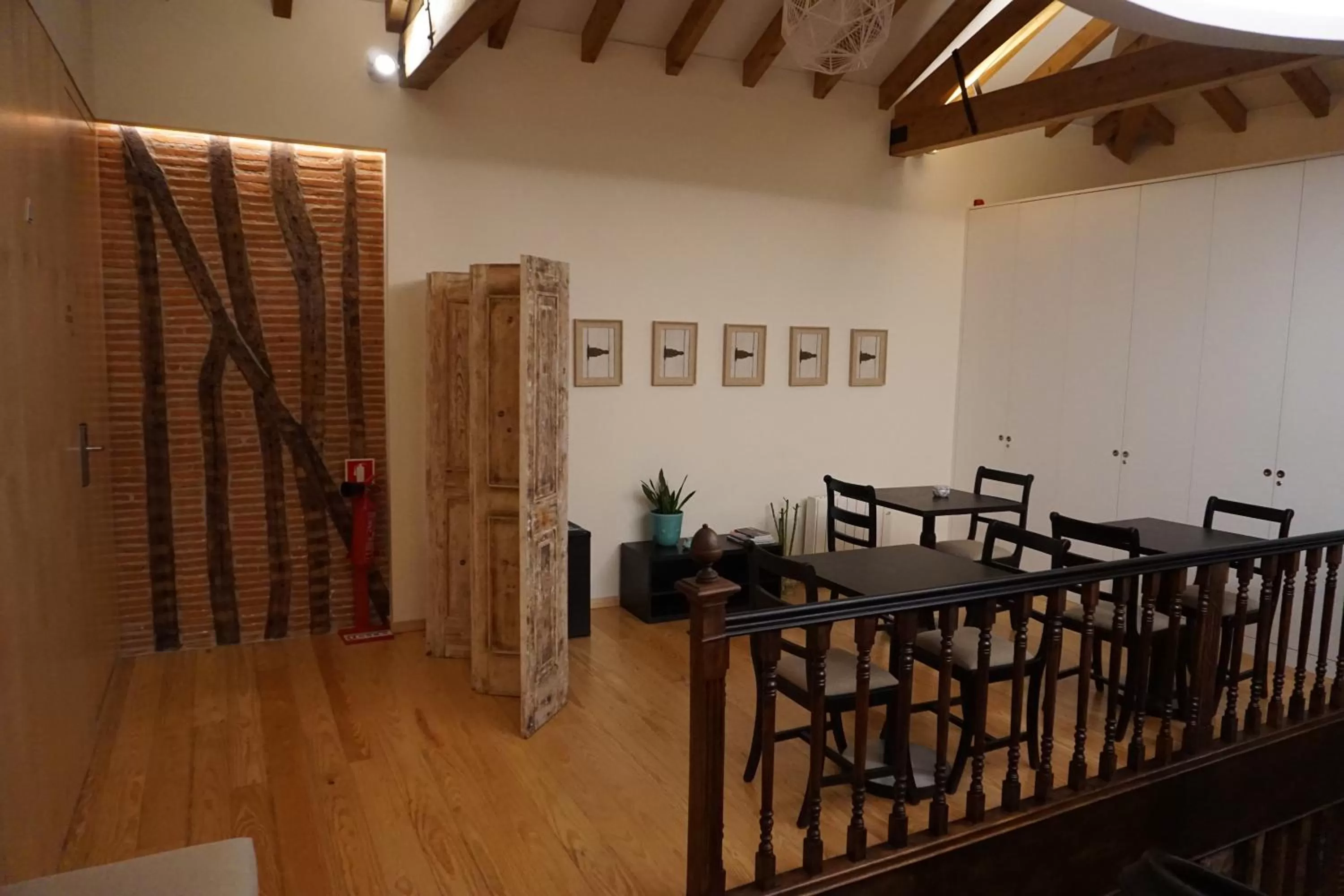 Game Room in Muralha Charm House