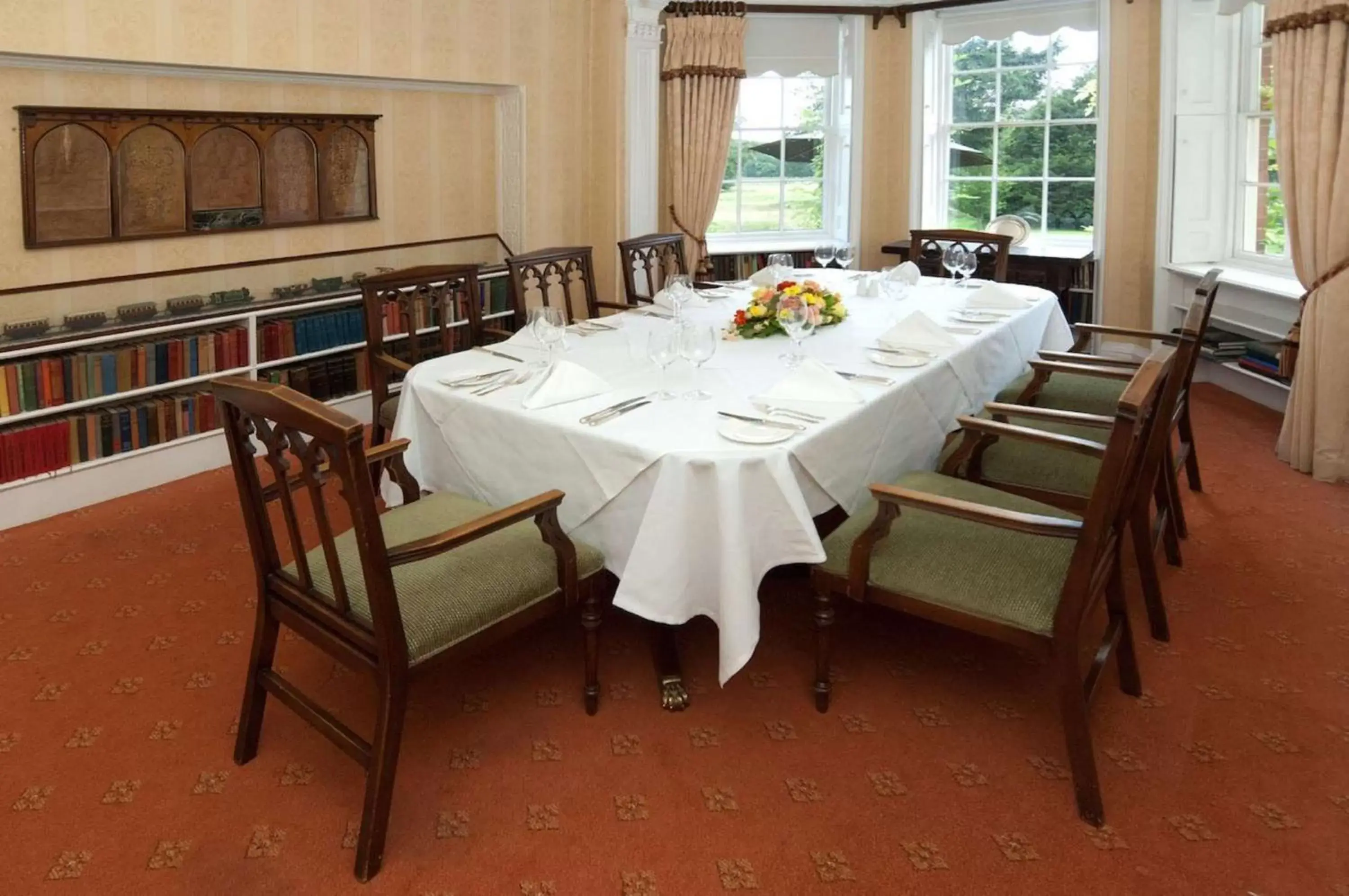 Meeting/conference room, Restaurant/Places to Eat in Flitwick Manor Hotel, BW Premier Collection