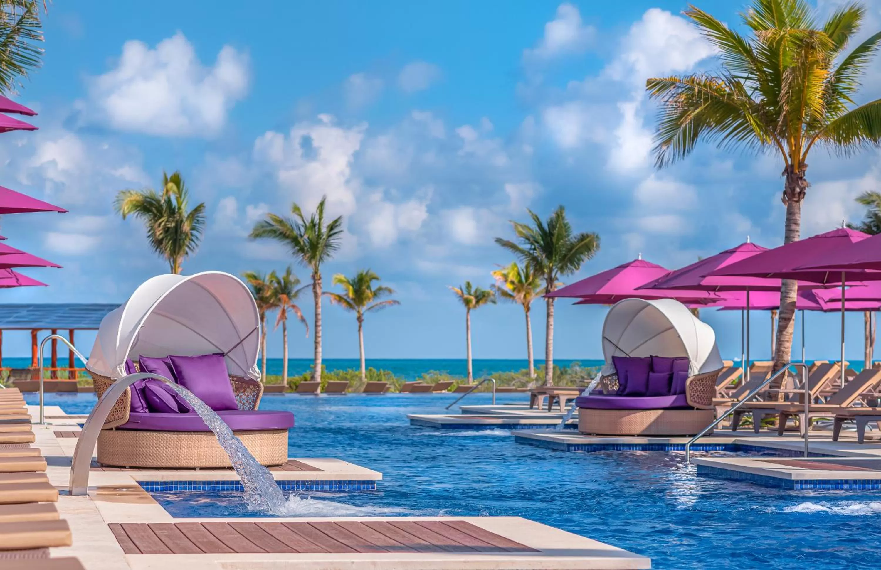 Swimming pool in Planet Hollywood Cancun by Royalton, An Autograph Collection All-Inclusive Resort