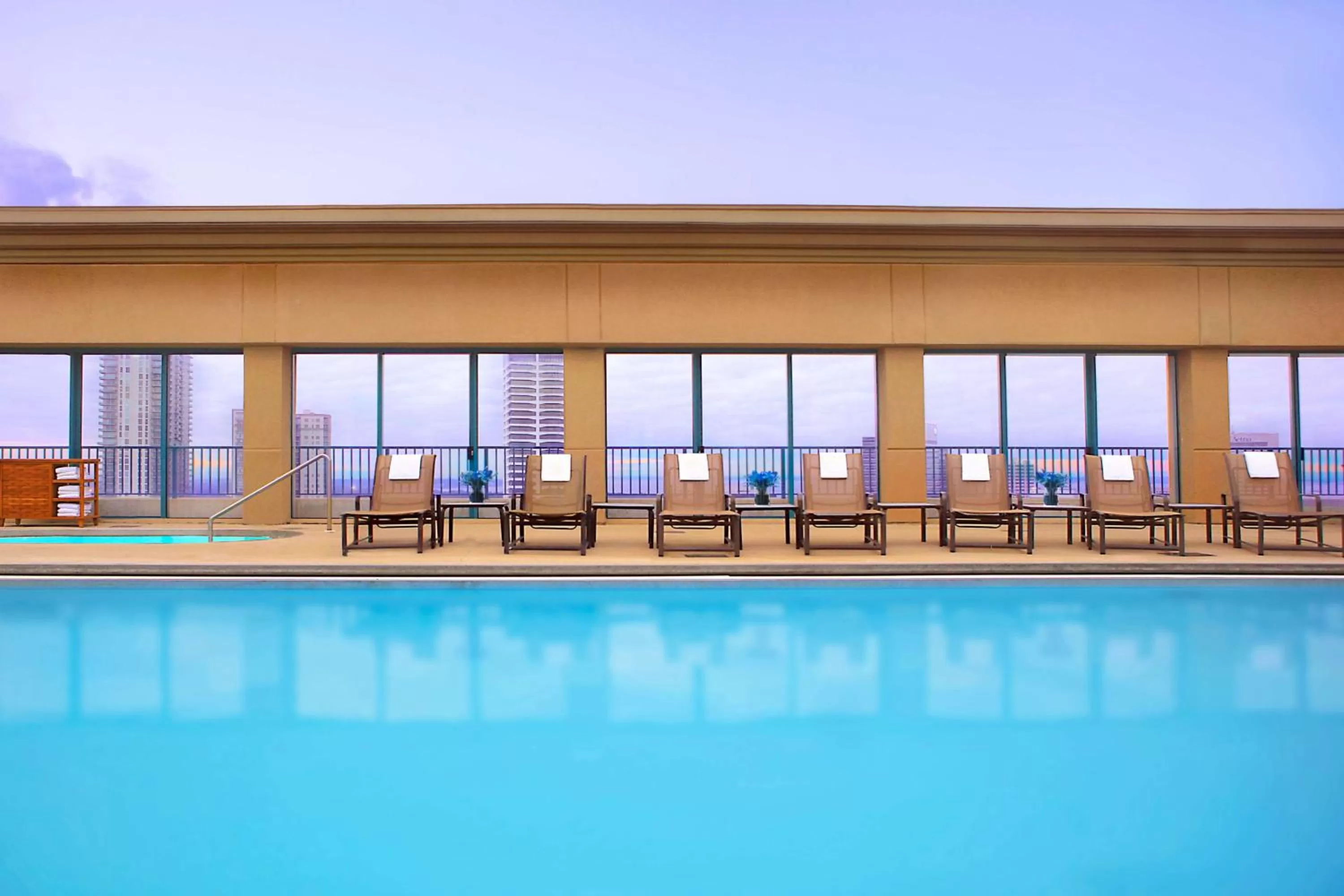 Swimming pool in Hyatt Regency Jacksonville Riverfront