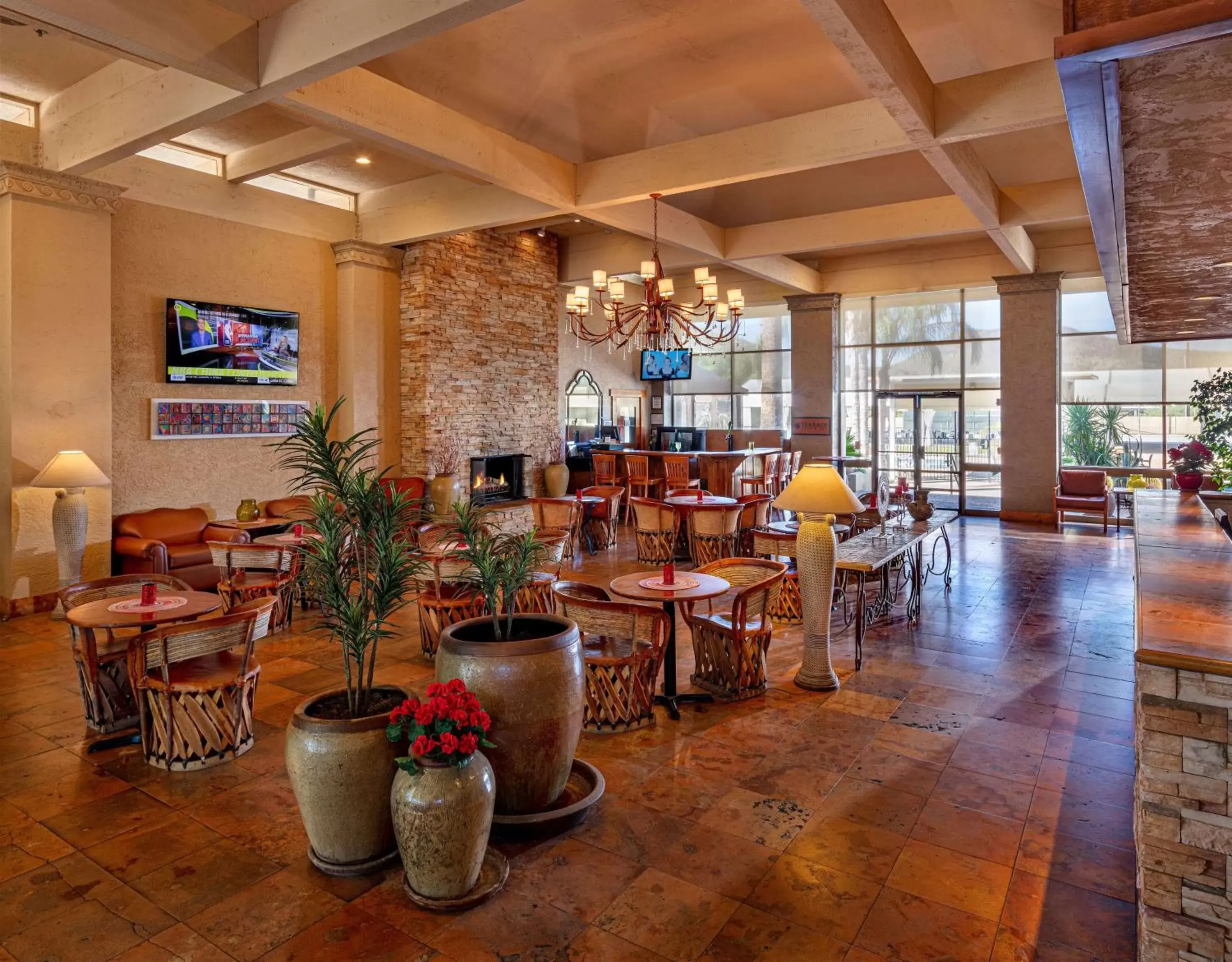 Lounge or bar, Restaurant/Places to Eat in Ramada by Wyndham Tucson