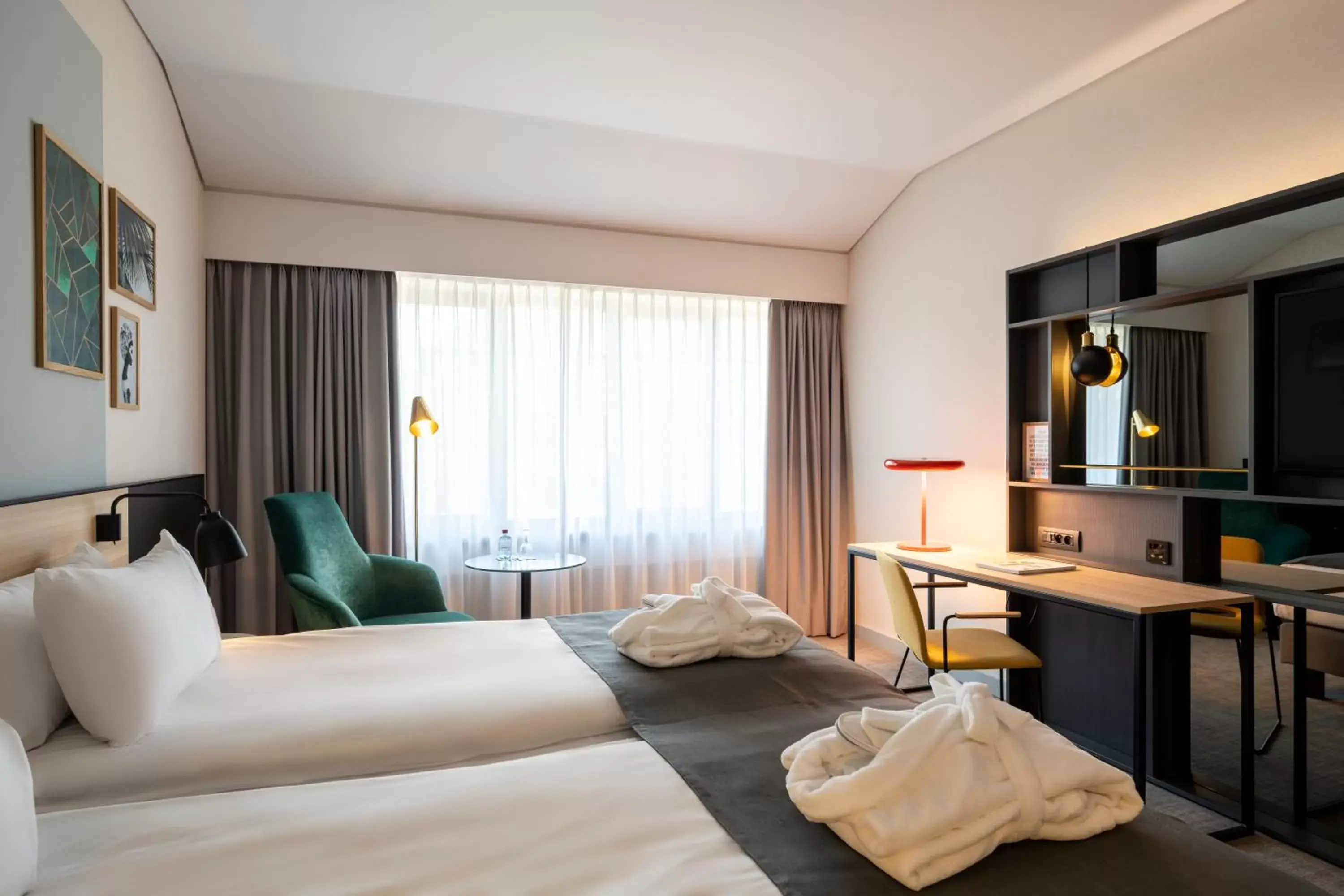 Photo of the whole room, Bed in Holiday Inn Hasselt, an IHG Hotel