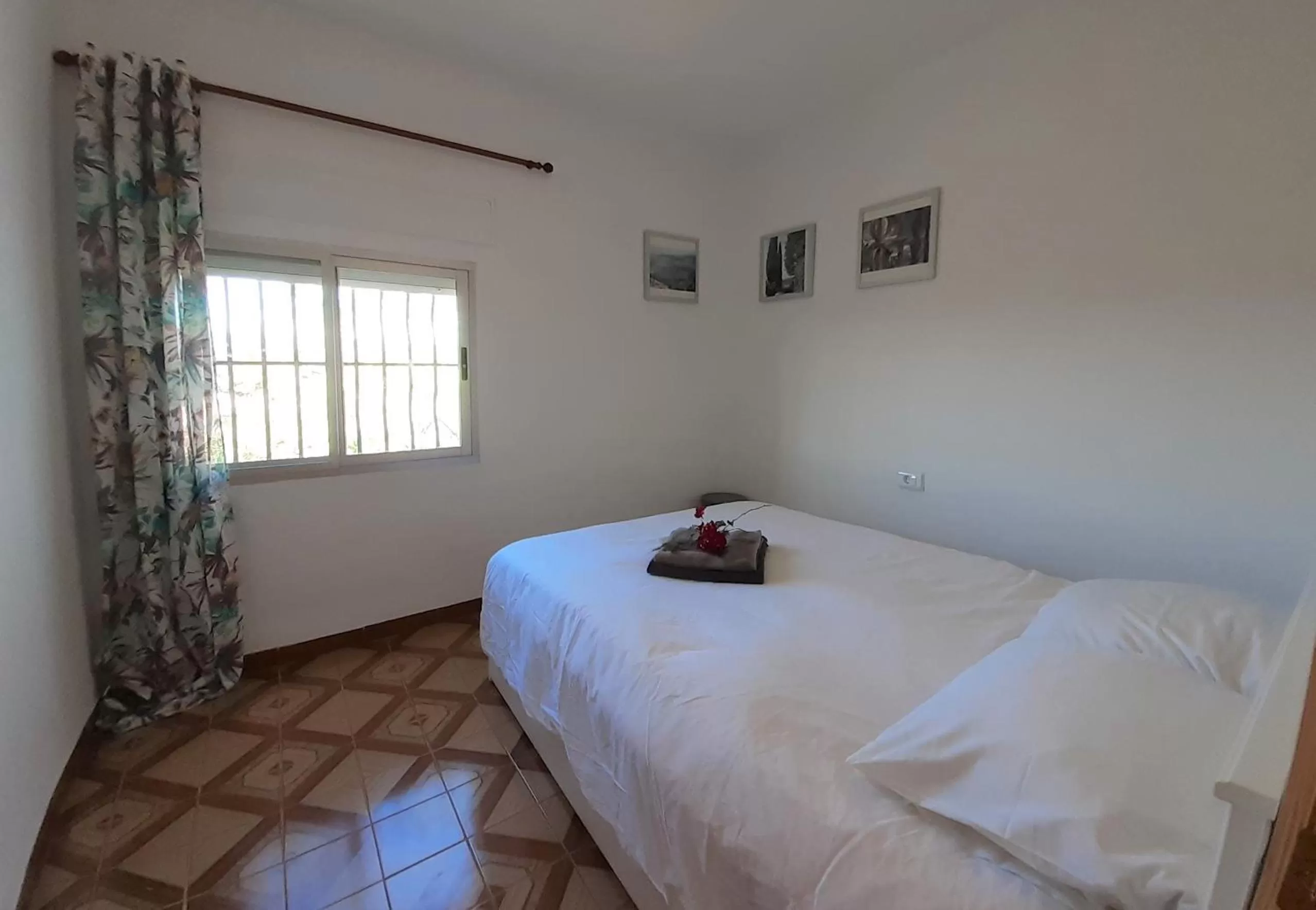 Photo of the whole room, Bed in Casa Loro Loco B&B