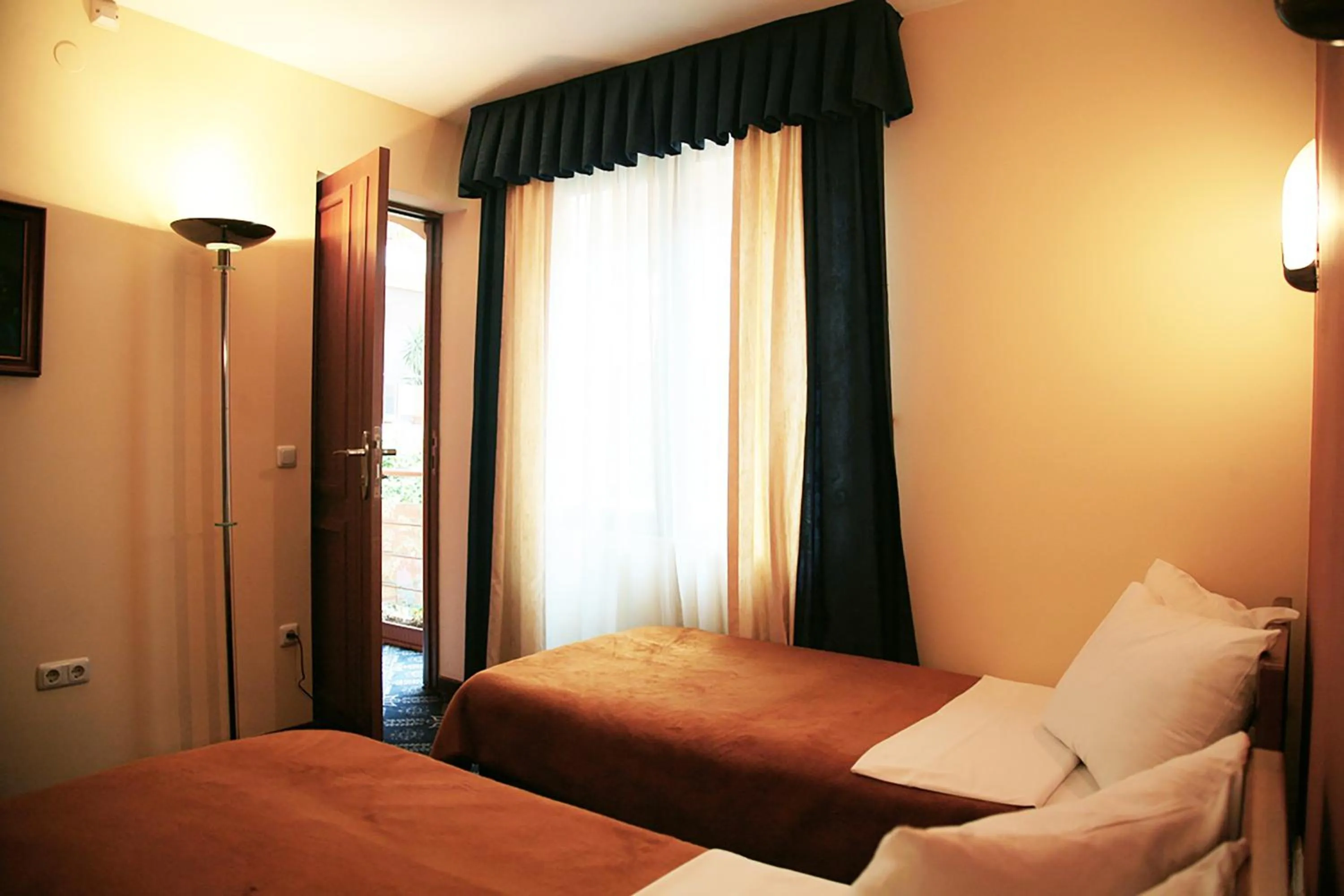 Bedroom in Ararat Hotel