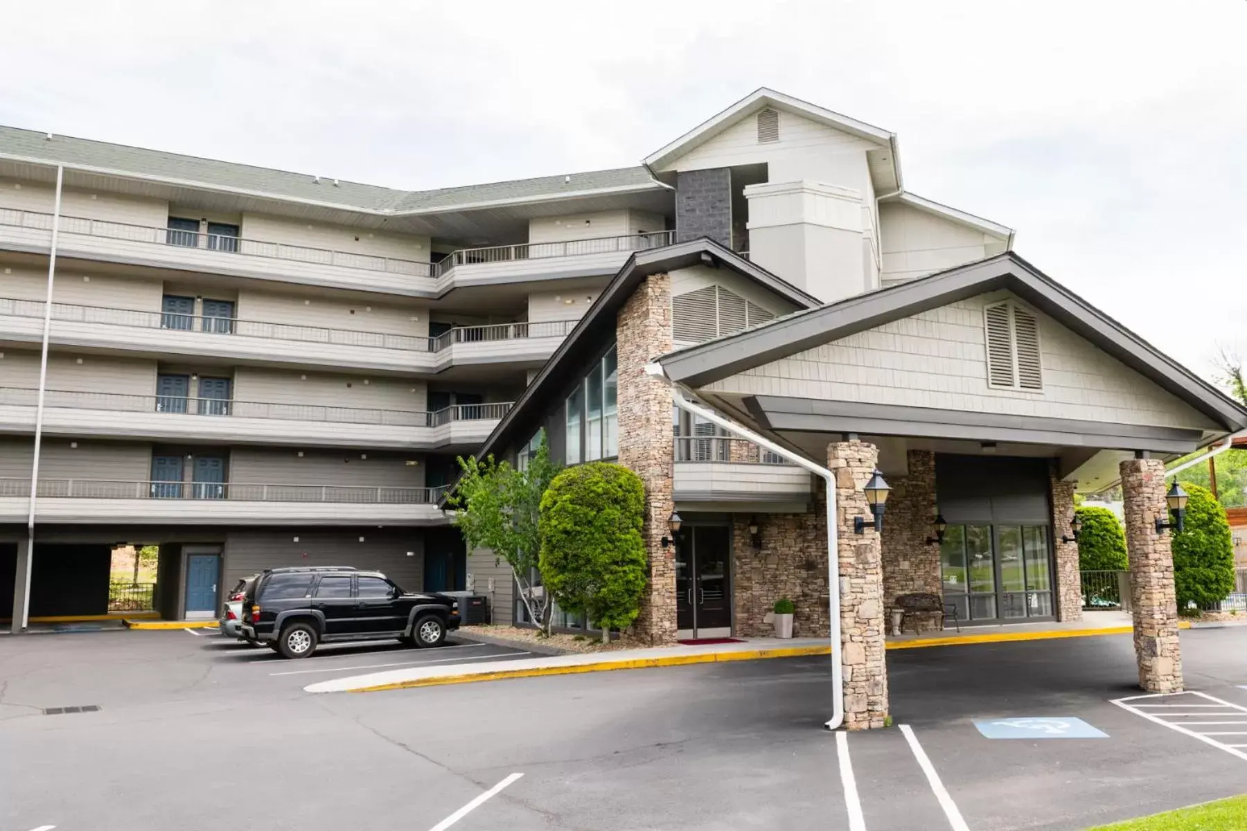 Property Building in Twin Mountain Inn & Suites