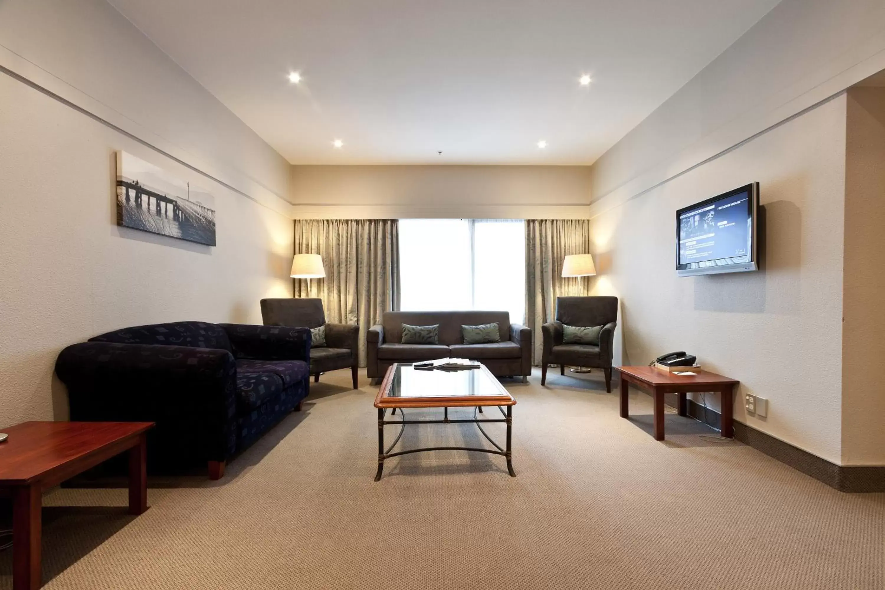 Living room, Seating Area in James Cook Hotel Grand Chancellor