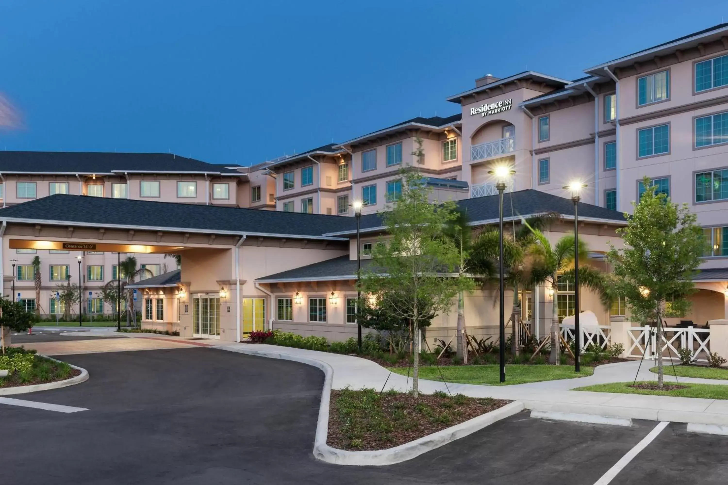 Property Building in Residence Inn by Marriott Near Universal Orlando