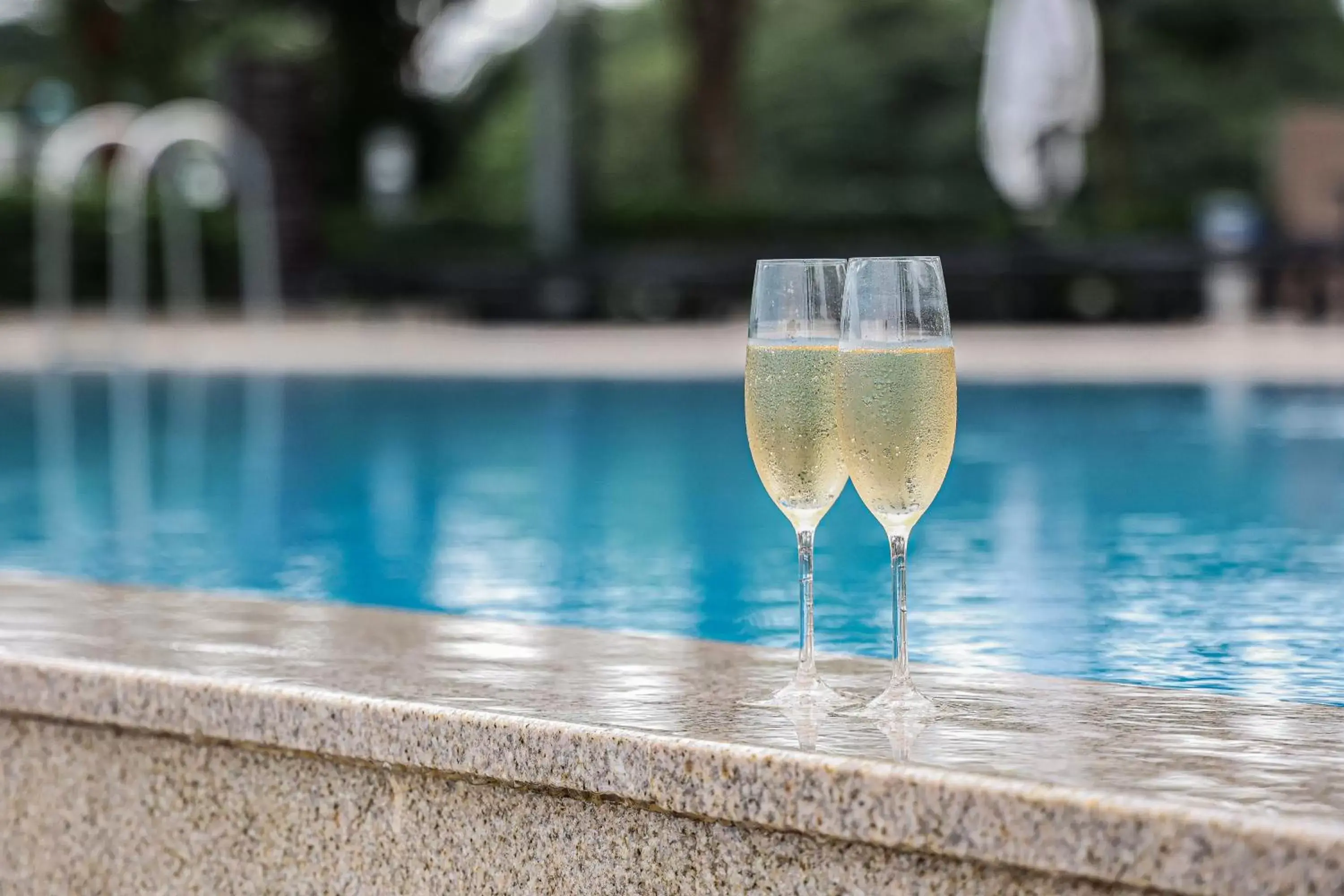 Swimming Pool in LOTTE Hotel Yangon