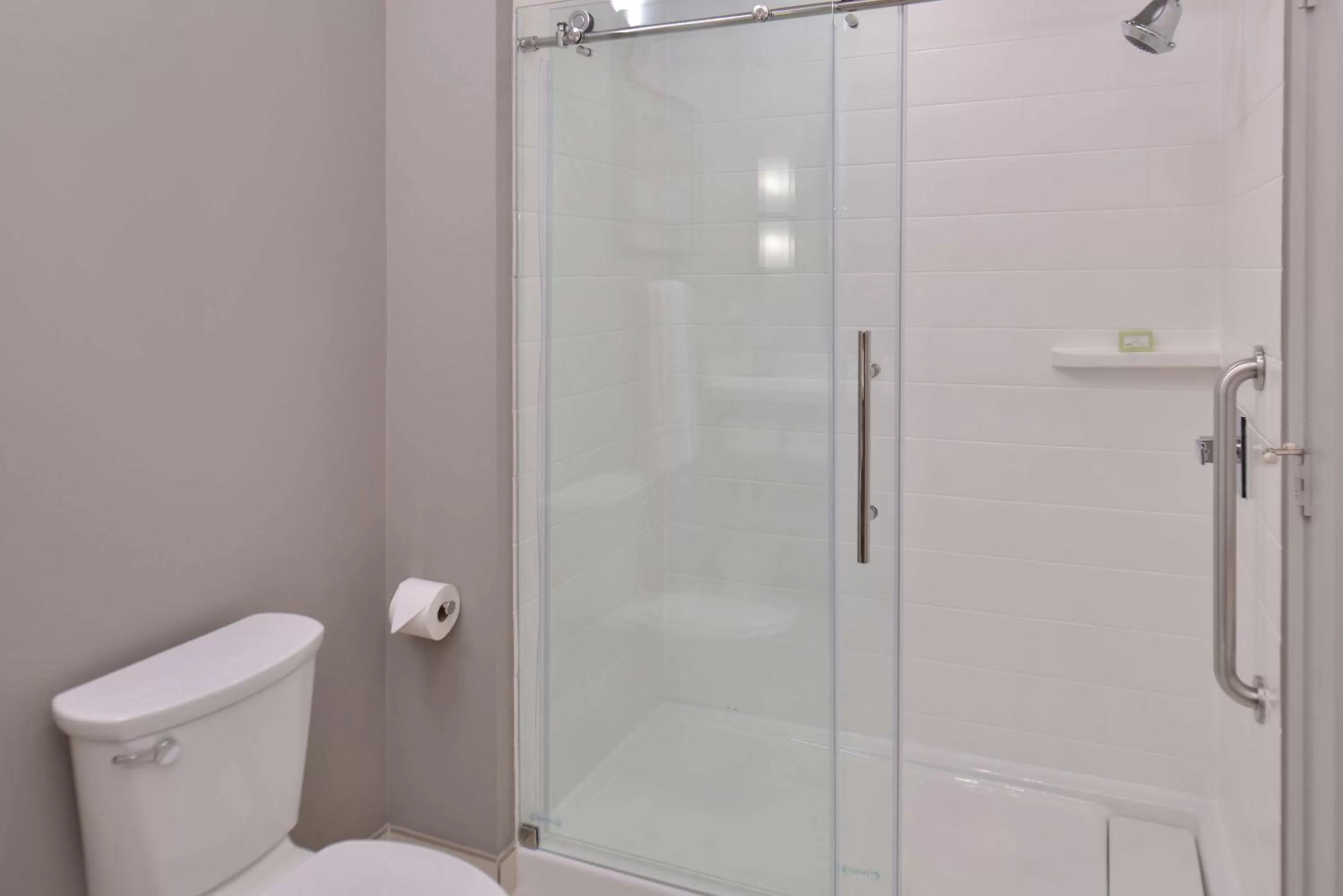 Photo of the whole room, Bathroom in Best Western Premier Energy Corridor