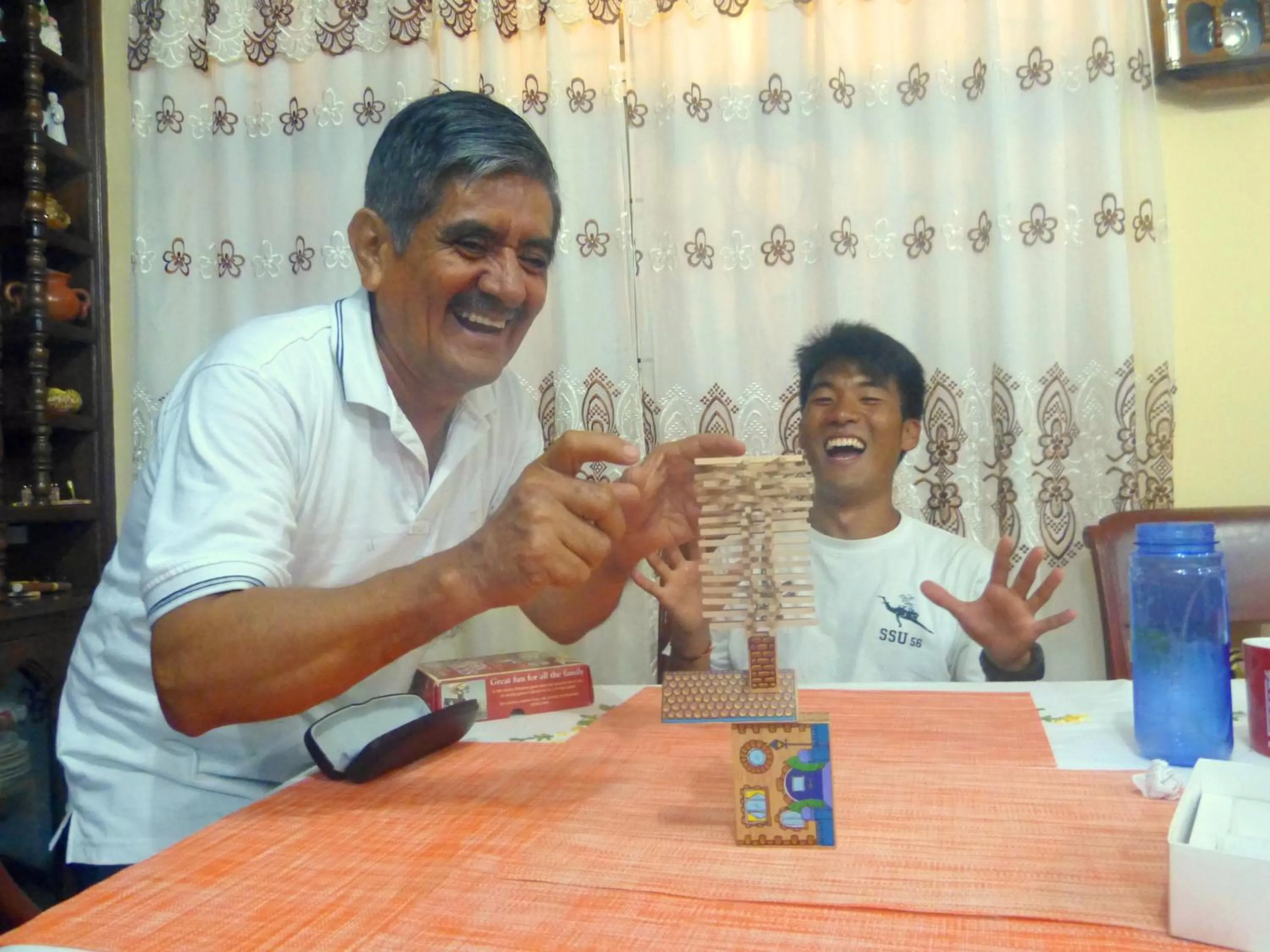 Communal lounge/ TV room in Hostal Terito