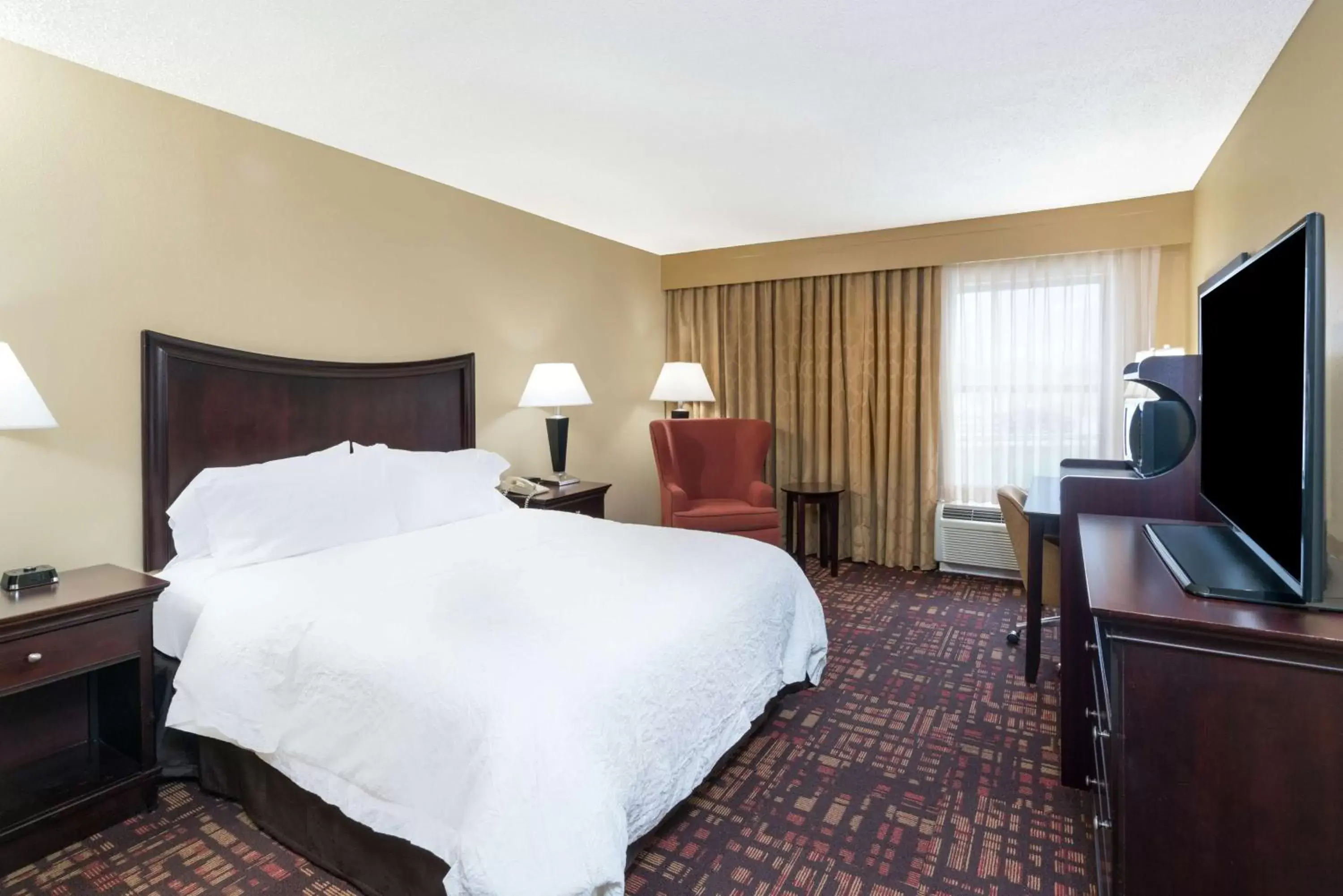 Bed in Hampton Inn Corydon Bed in Hampton Inn Corydon