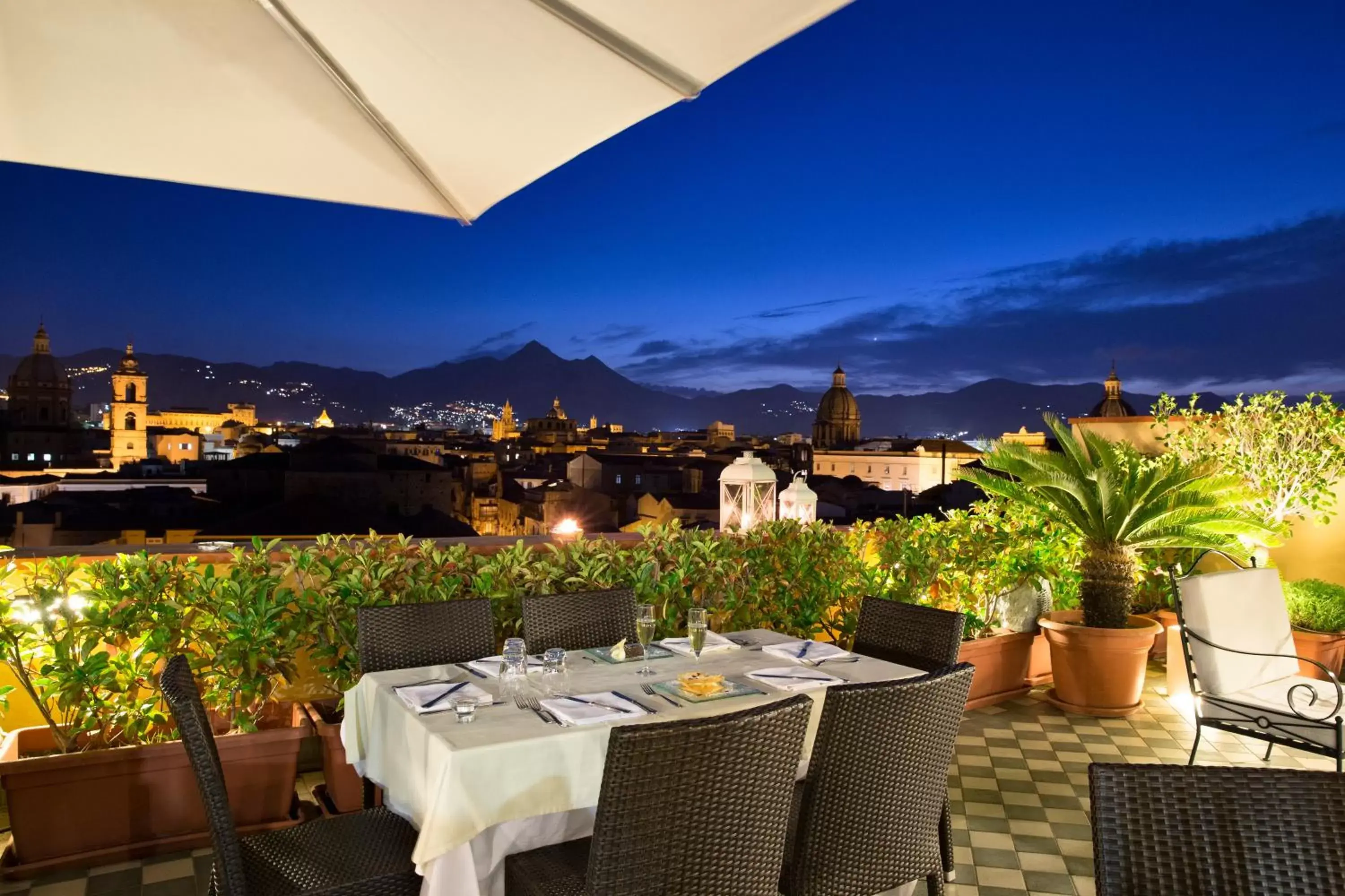 Restaurant/places to eat in Hotel Ambasciatori Restaurant/places to eat in Hotel Ambasciatori