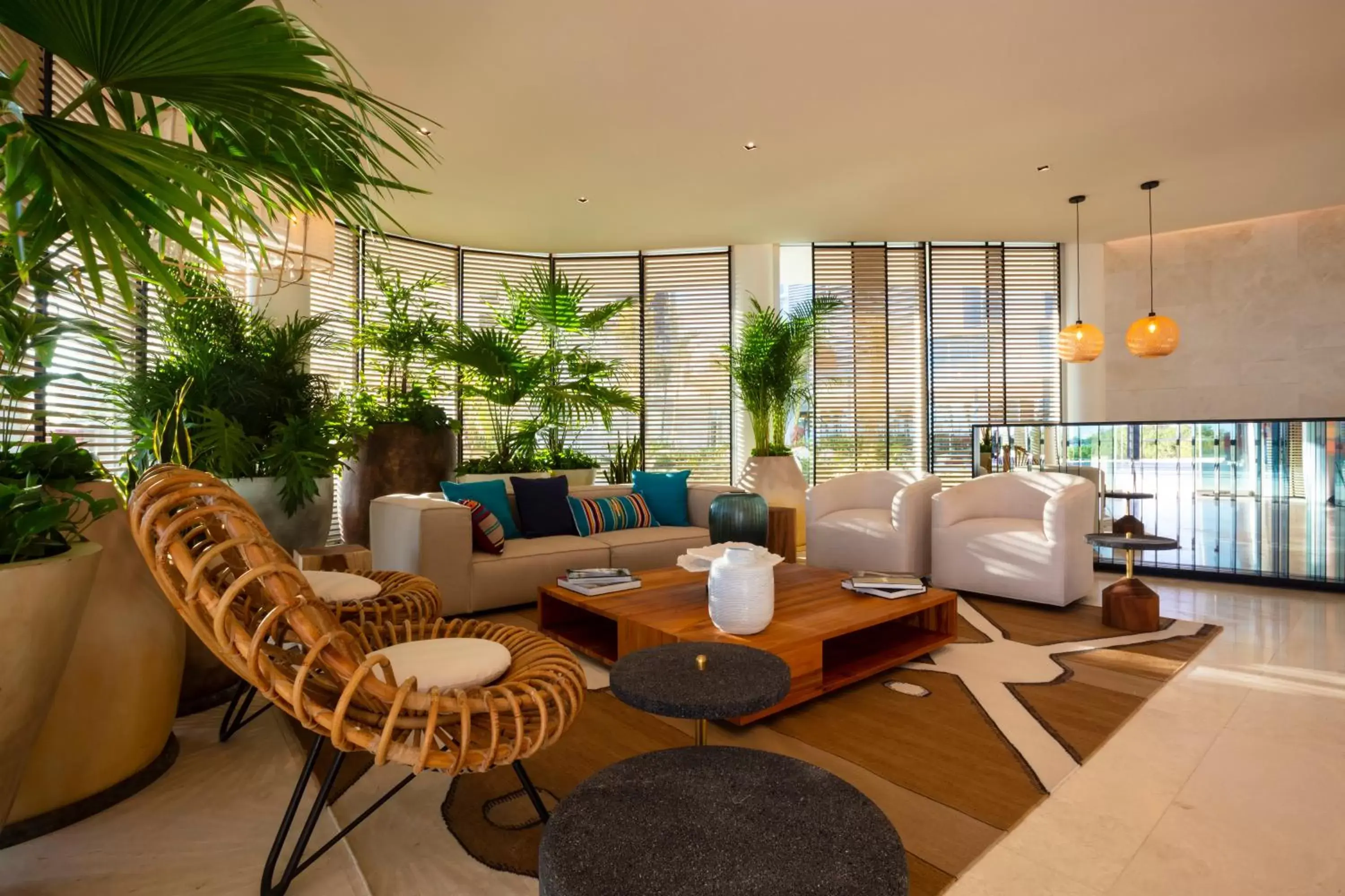 Living room in SLS Cancun Hotel & Spa