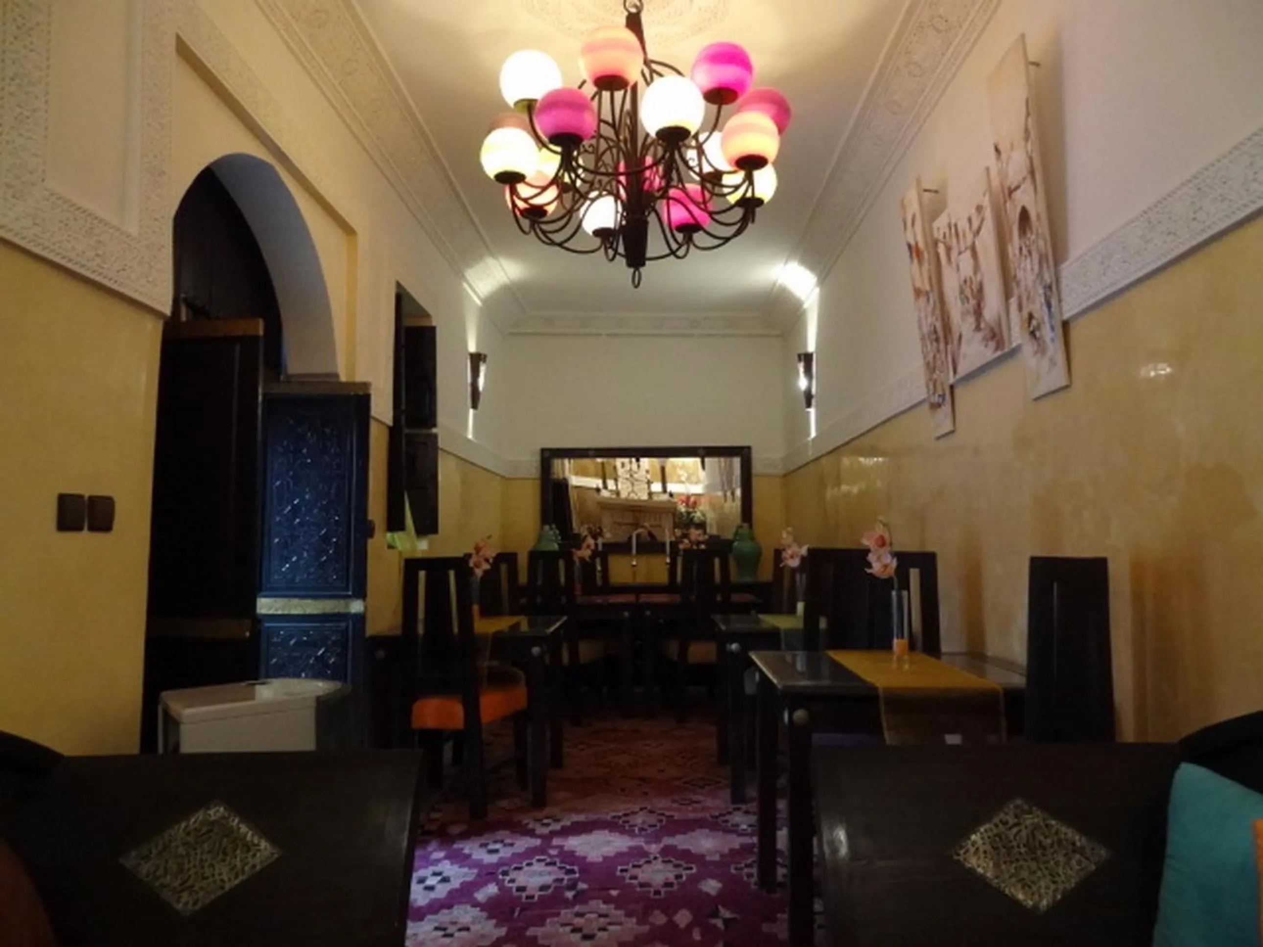 Restaurant/places to eat in Riad Eloise
