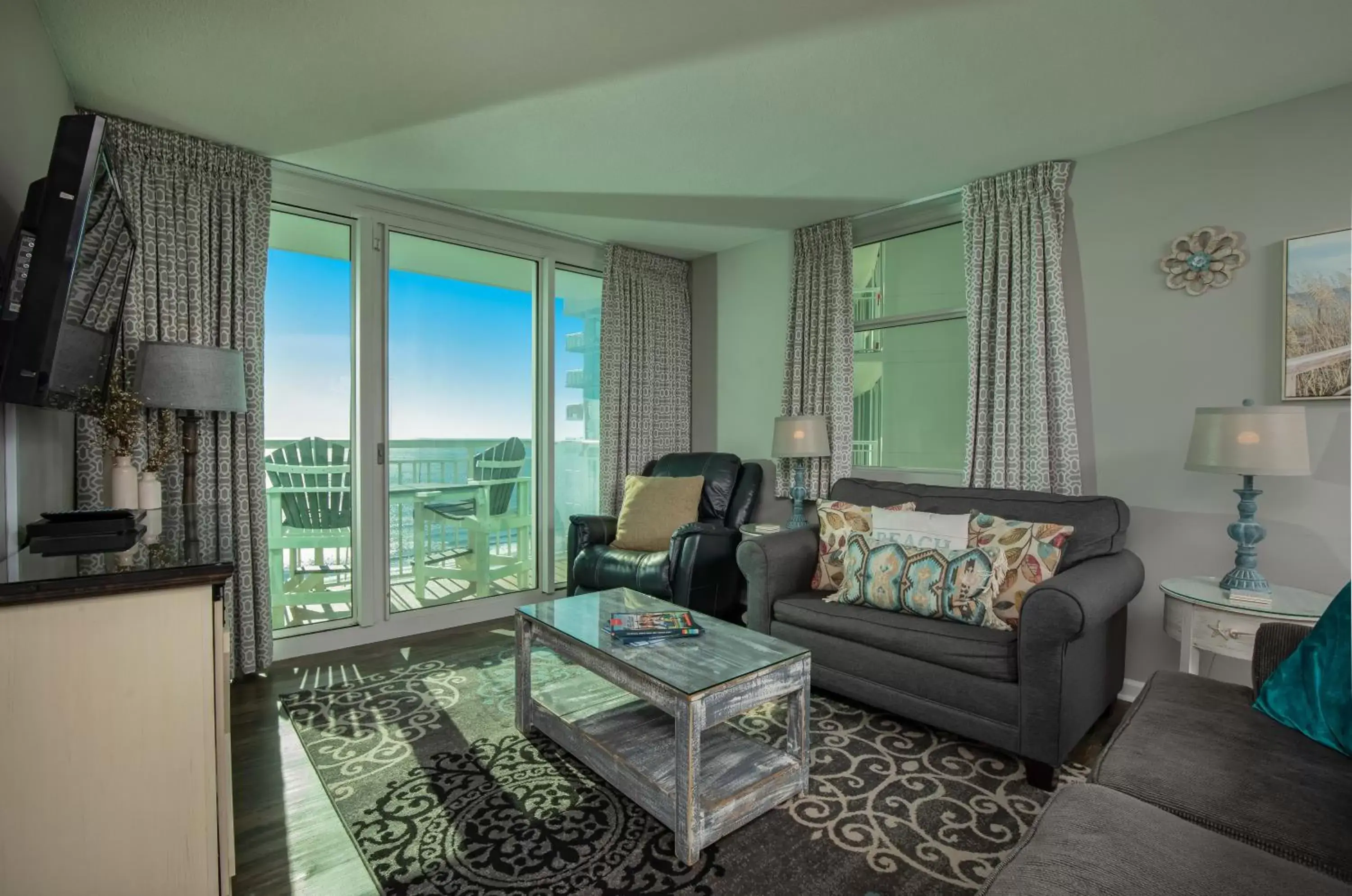 Living room, Seating Area in Avista Resort