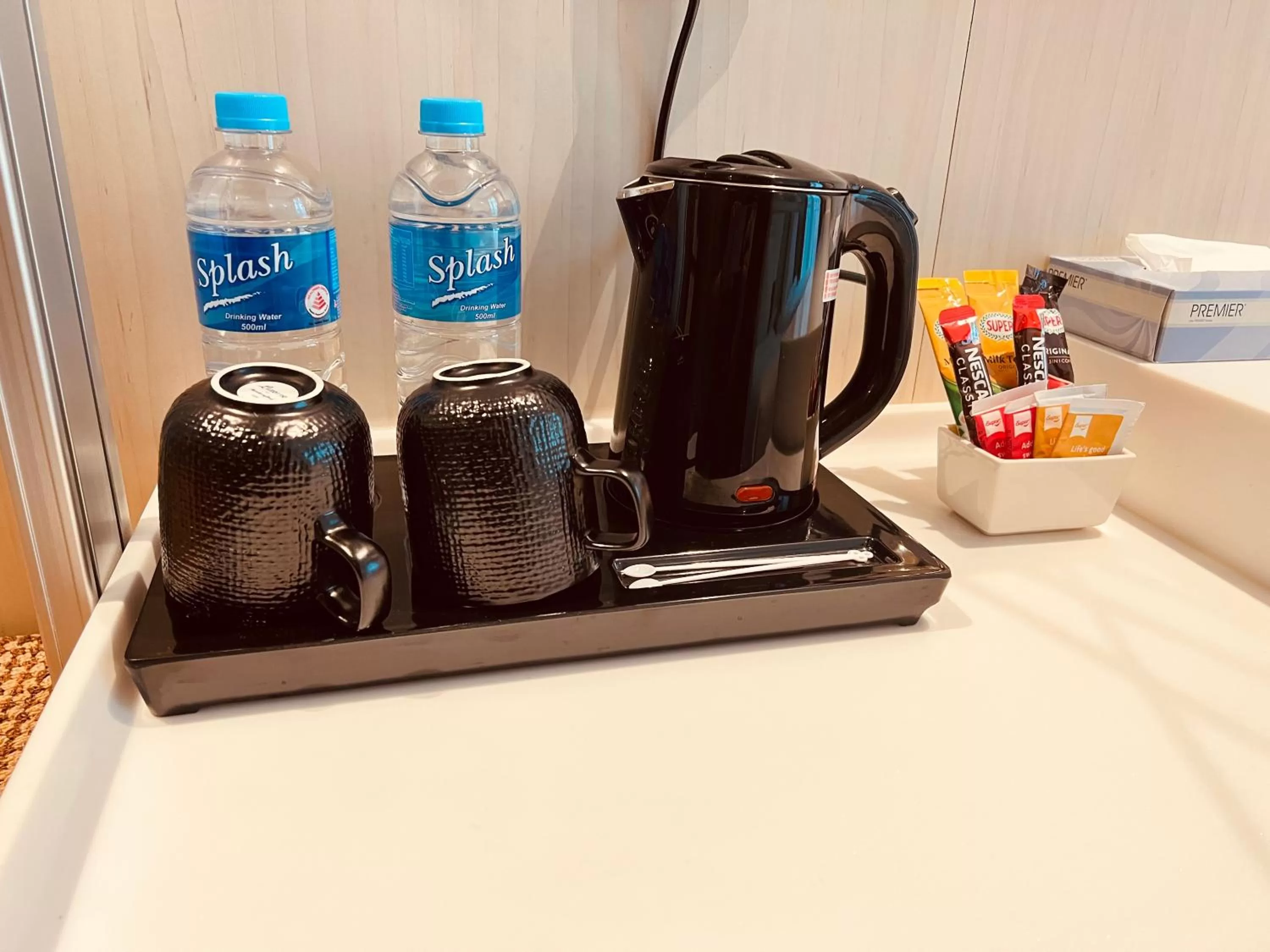 Coffee/tea facilities in Park View Hotel