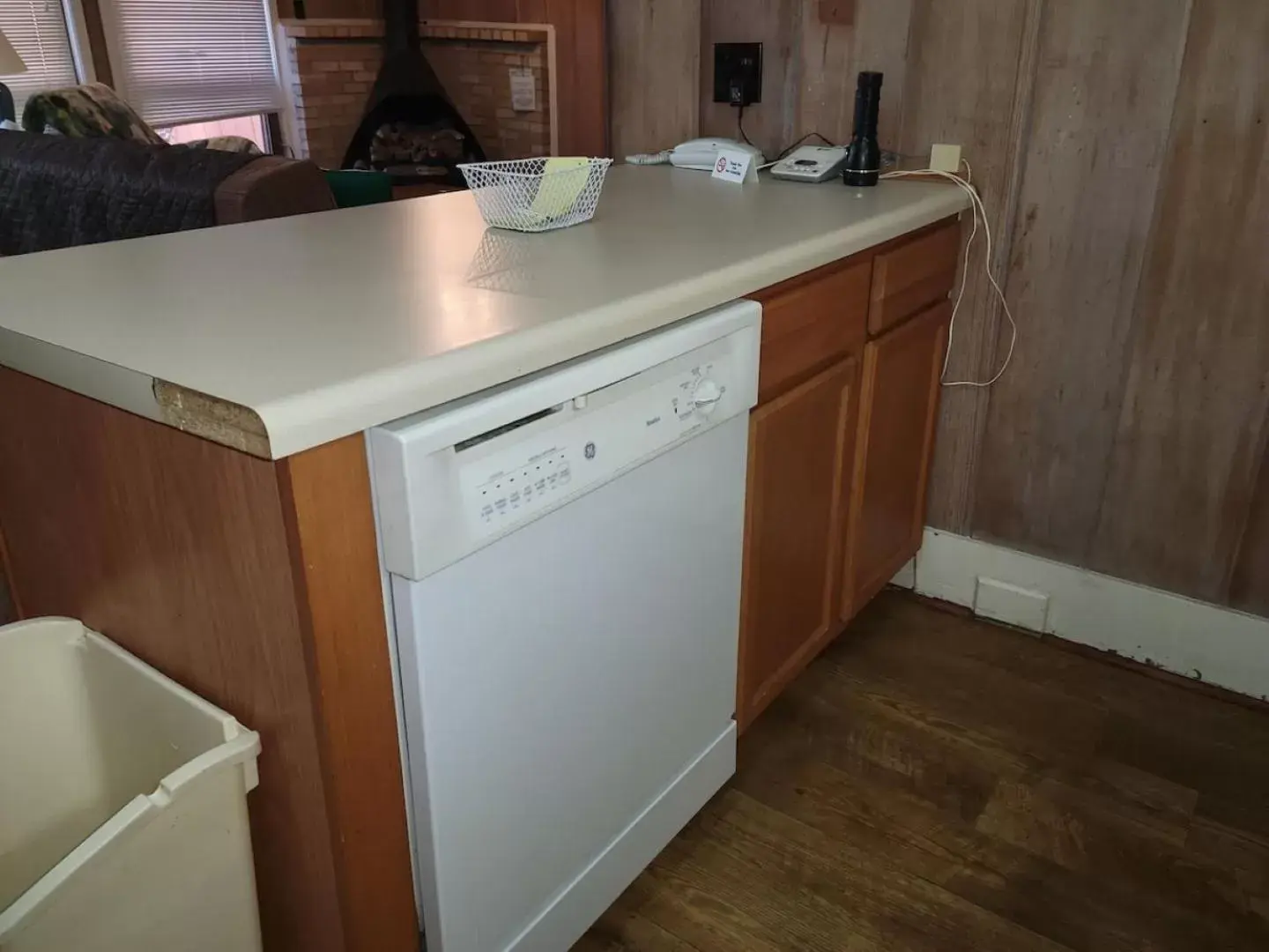 dishwasher, Kitchen/Kitchenette in Cedar Village Condominiums