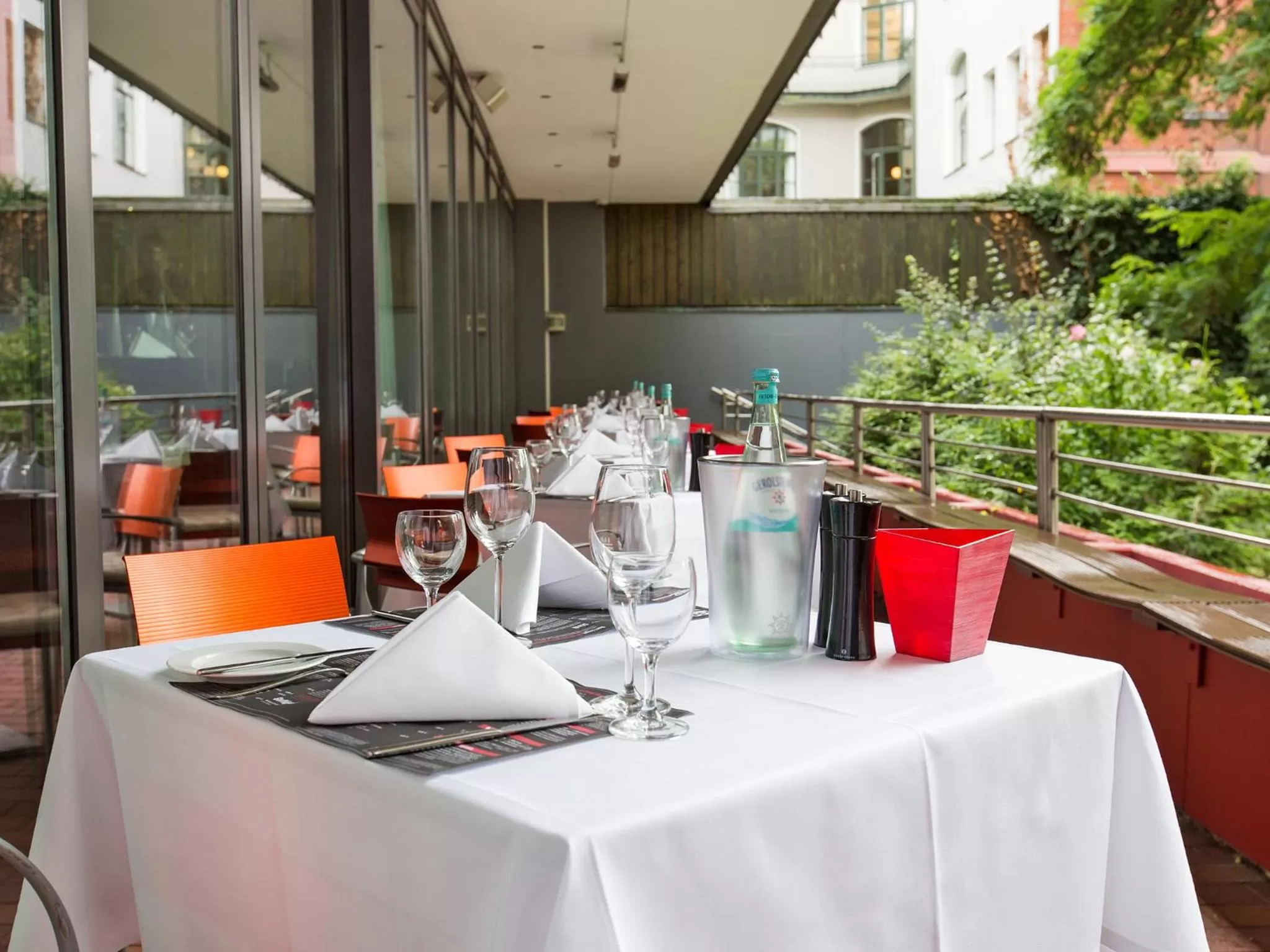 Food and drinks in DORMERO Hotel Hannover