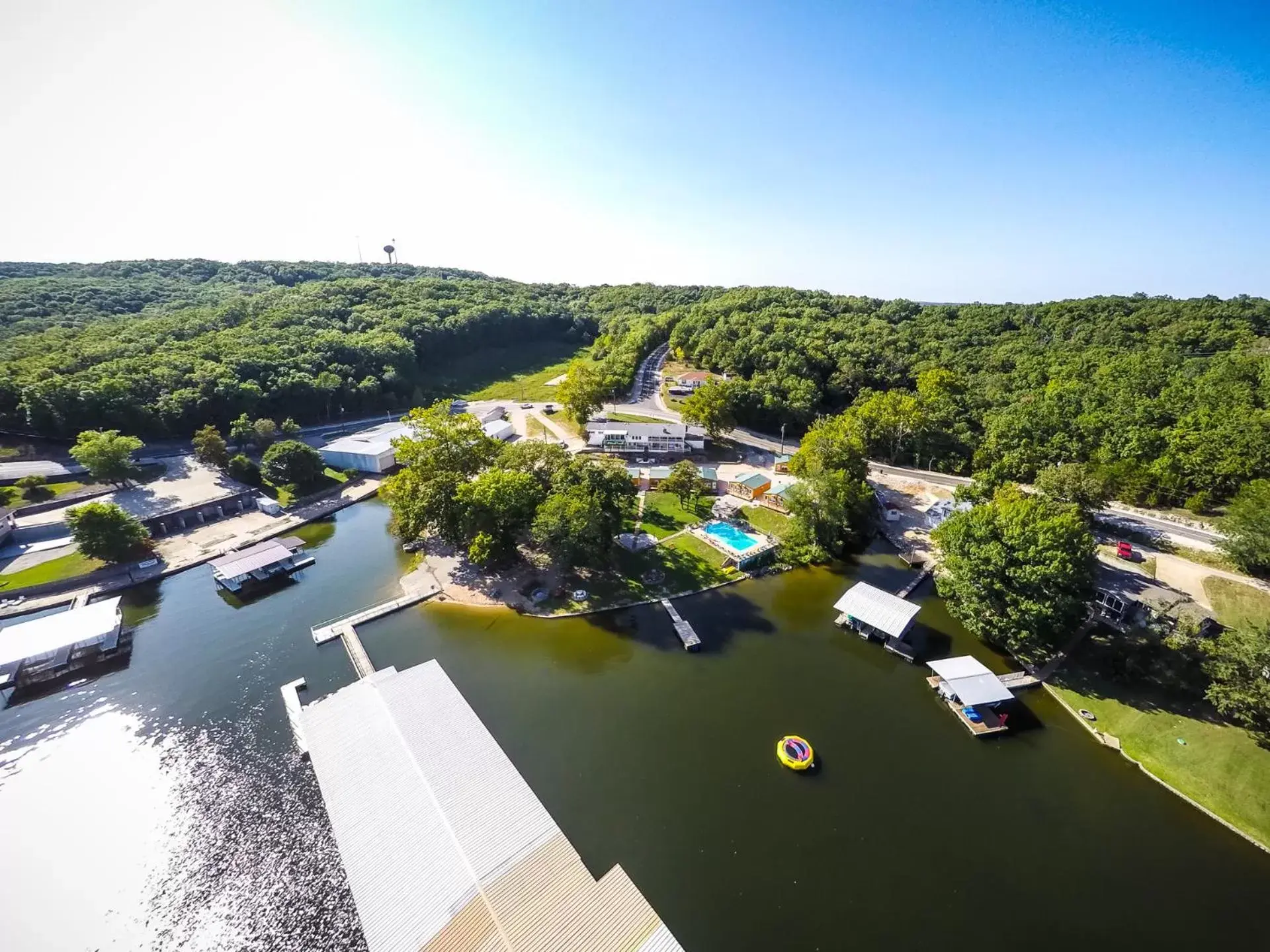 Bird's eye view, Bird's-eye View in Buddy's Harbor