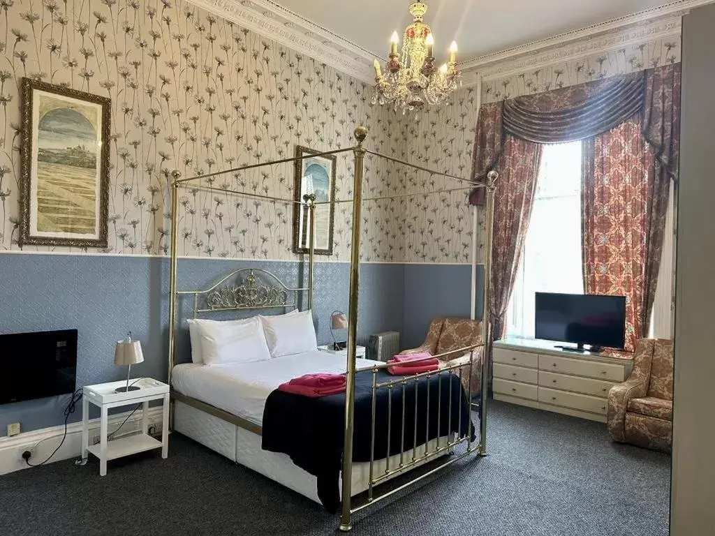 Bedroom, Bed in Eliza House Bedroom, Bed in Eliza House