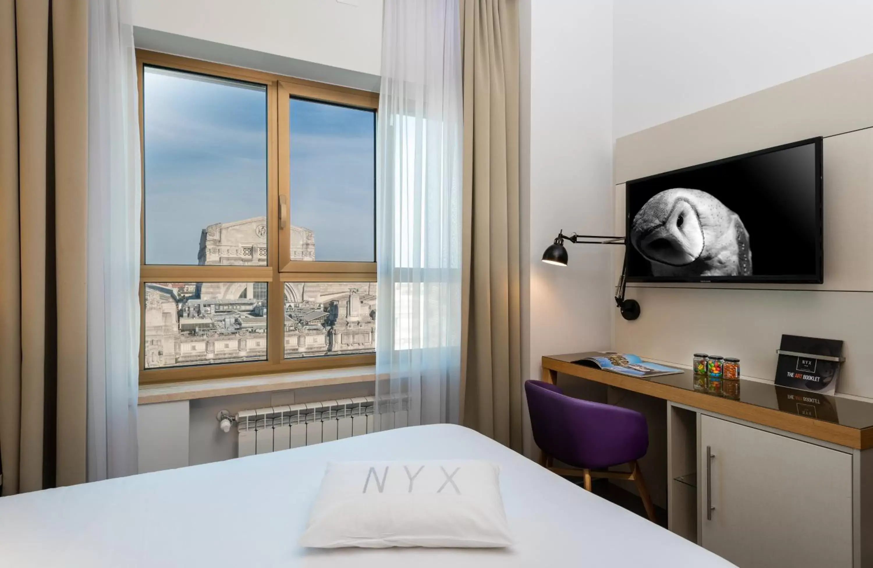 Bedroom in NYX Hotel Milan by Leonardo Hotels