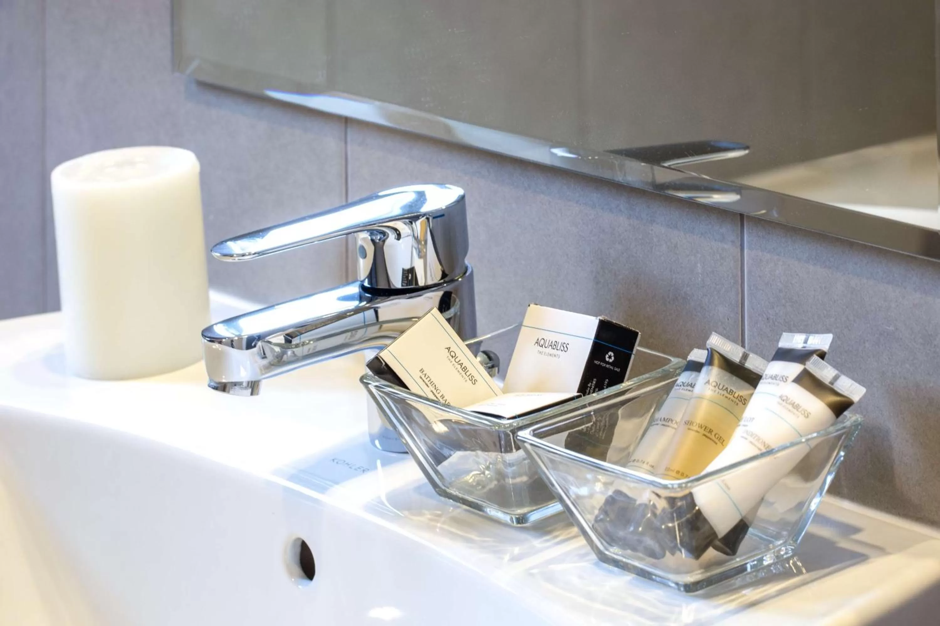 Bathroom in Loumage S Suites and Spa