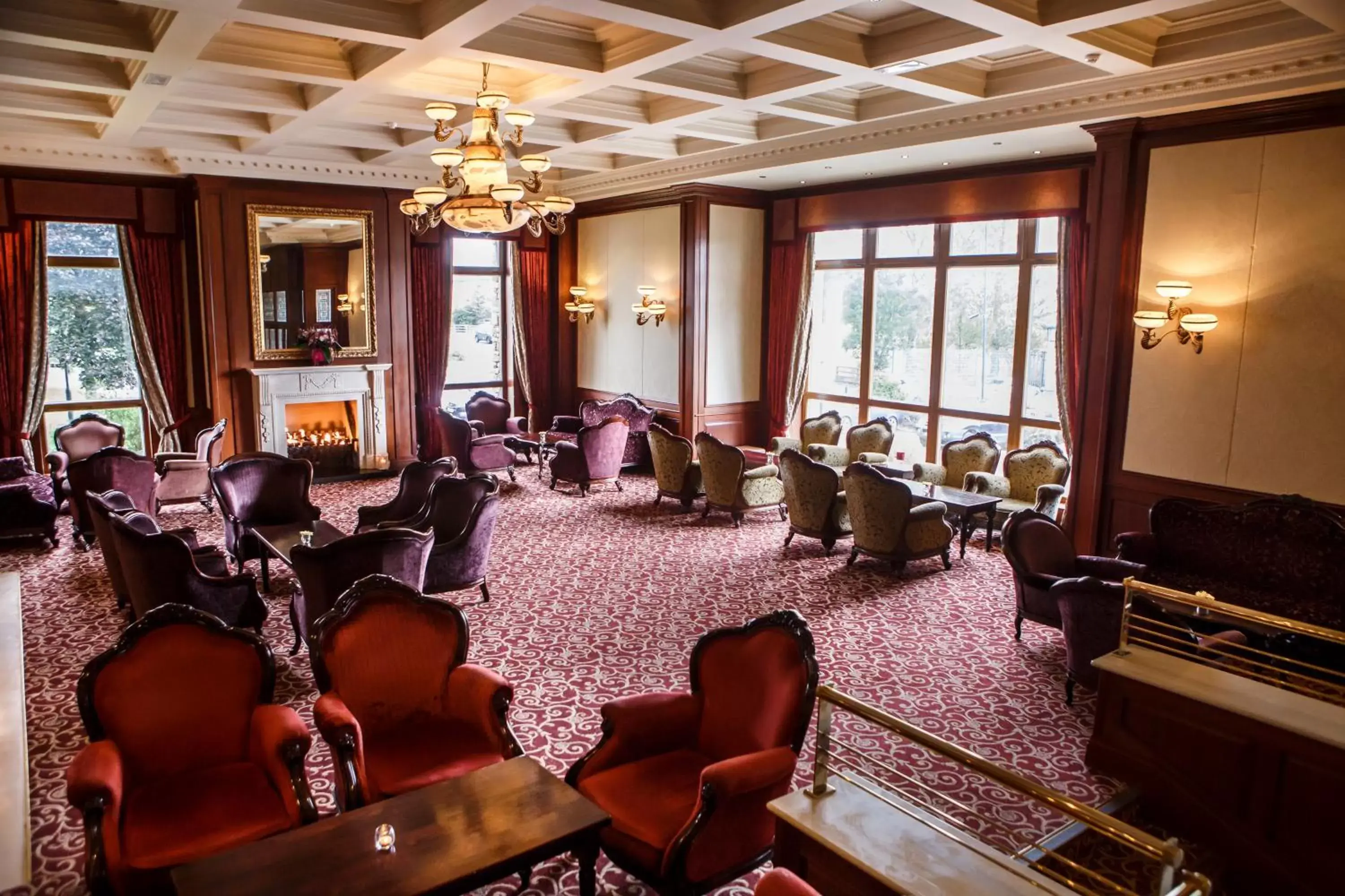 Lounge or bar in Mount Errigal Hotel, Conference & Leisure Centre