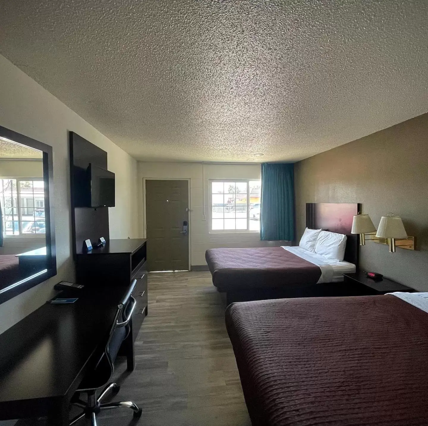 Bedroom, Bed in Motel 6 Hermiston OR Umatilla Bedroom, Bed in Motel 6 Hermiston OR Umatilla