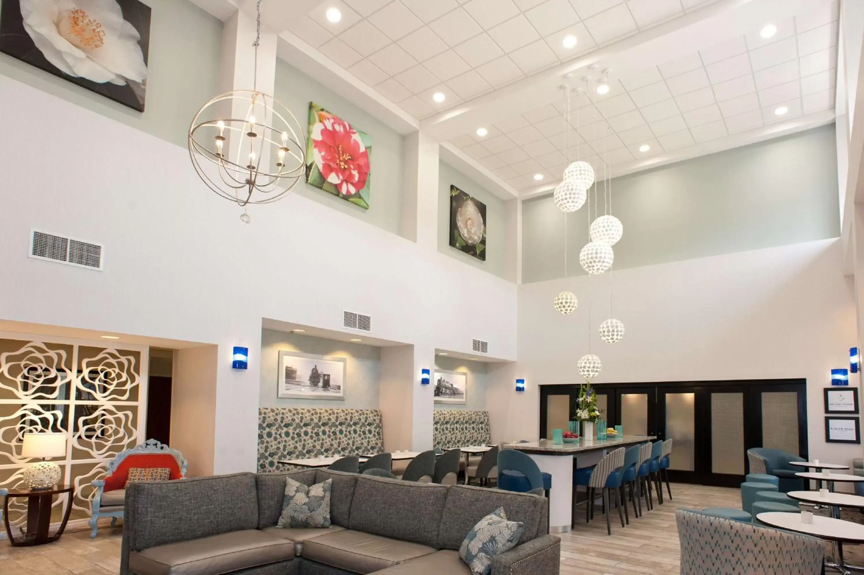 Lobby or reception, Seating Area in Hampton Inn & Suites McComb