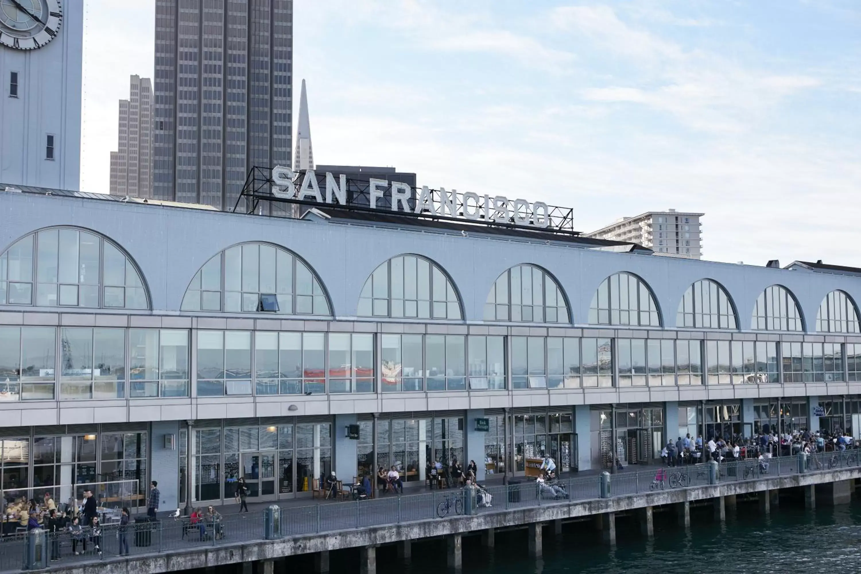 Neighbourhood, Property Building in Club Quarters Hotel Embarcadero, San Francisco