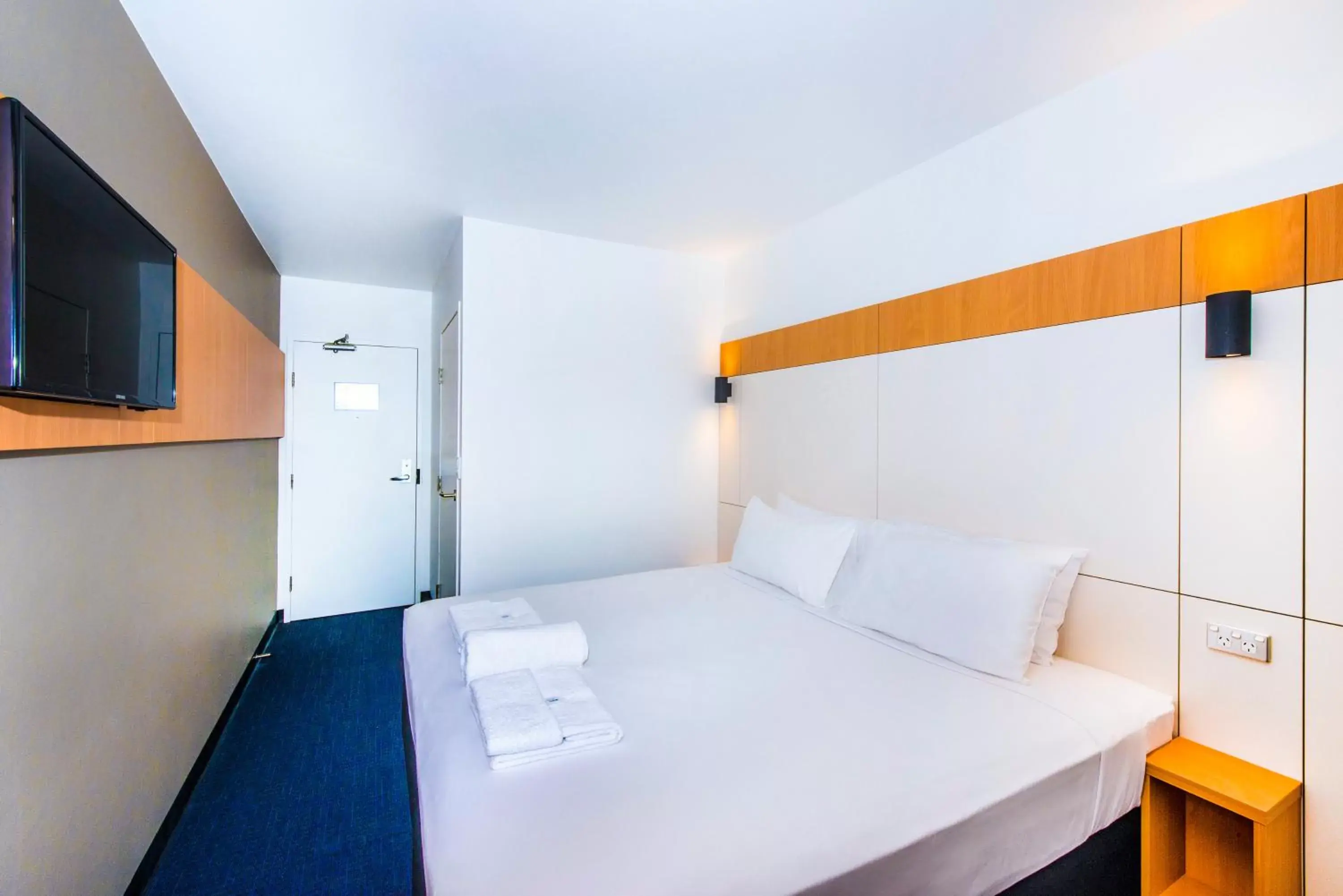 Bed in Ibis Budget - Casula Liverpool