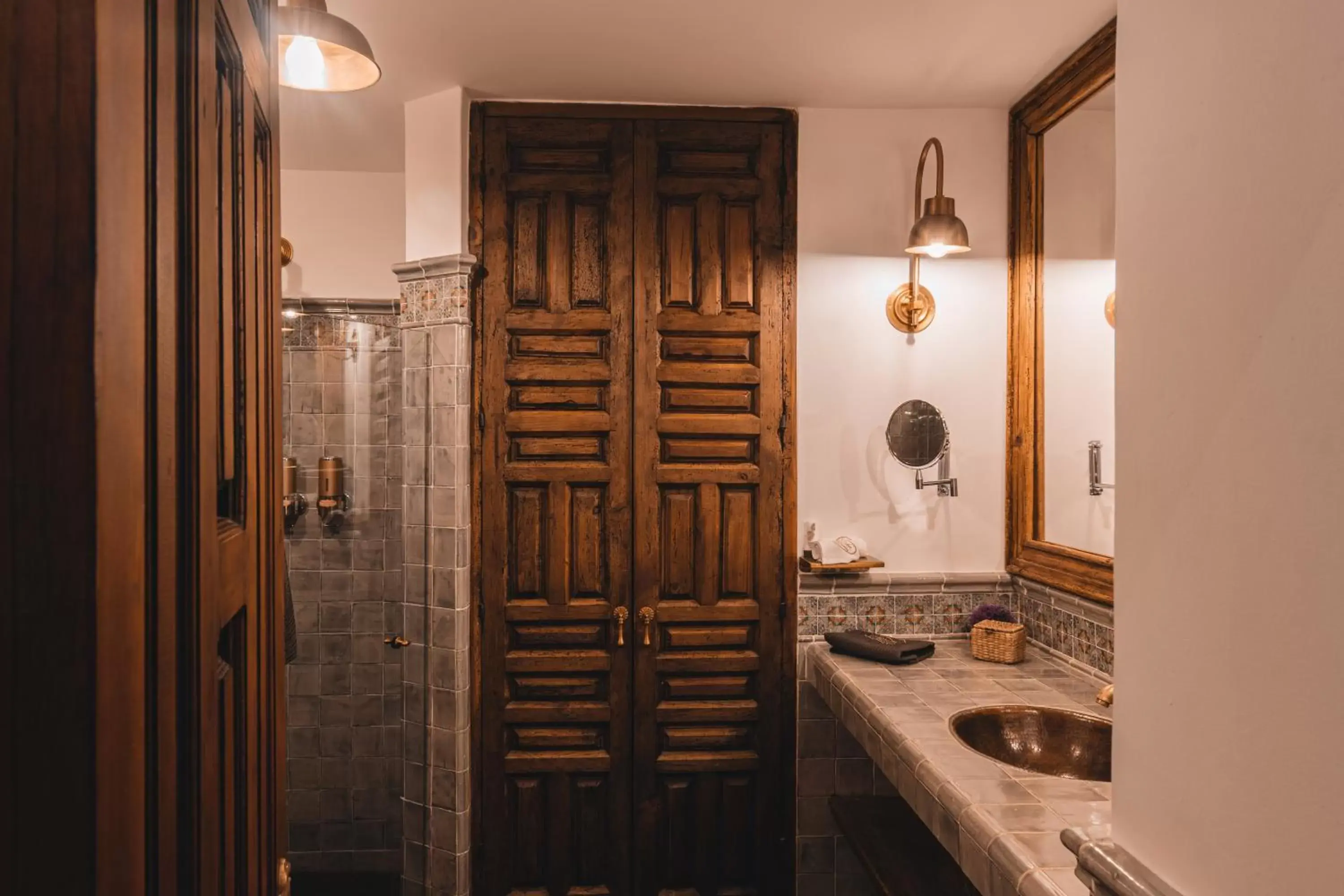 Bathroom, Kitchen/Kitchenette in El Edén Hotel Boutique