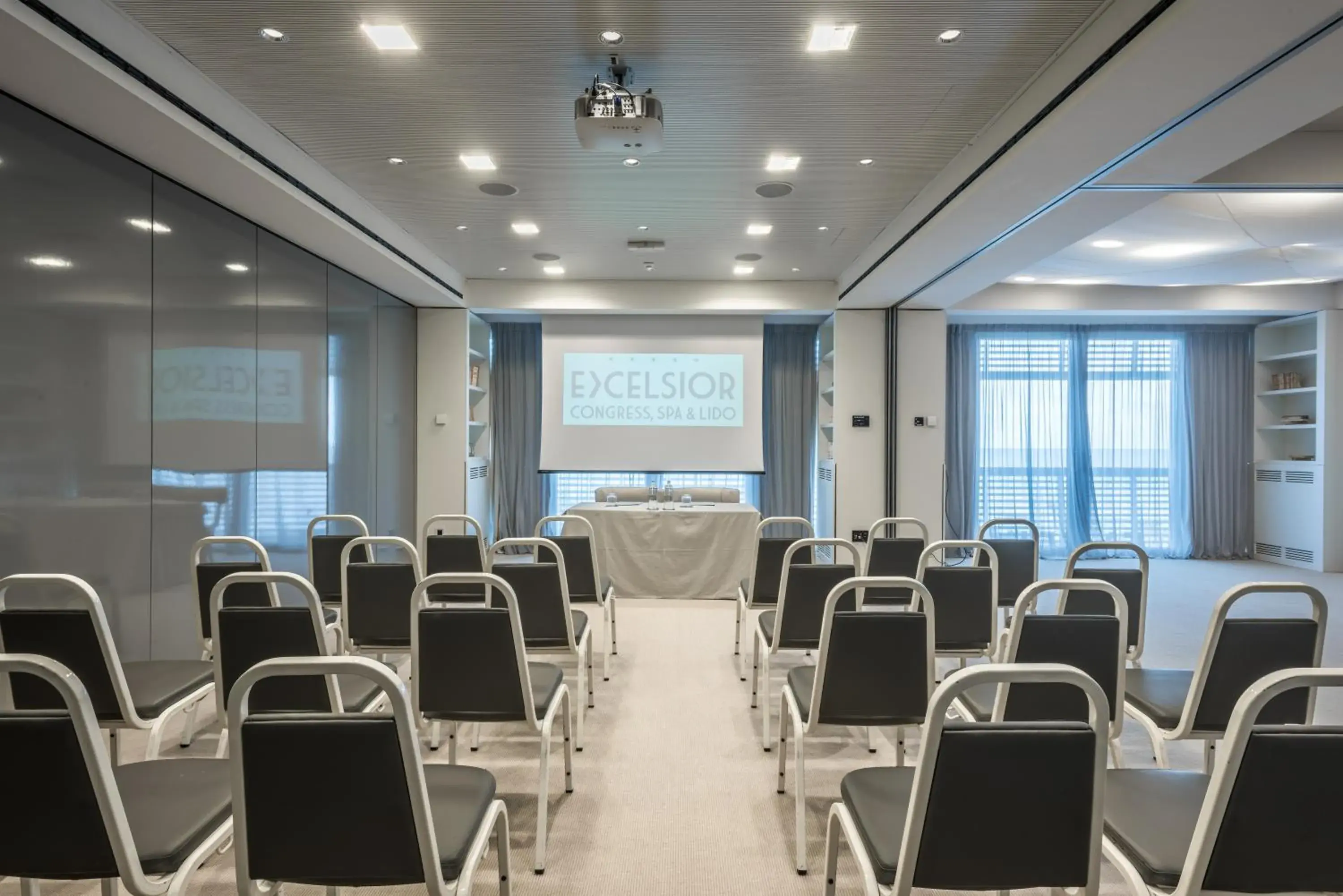 Meeting/conference room in Hotel Excelsior