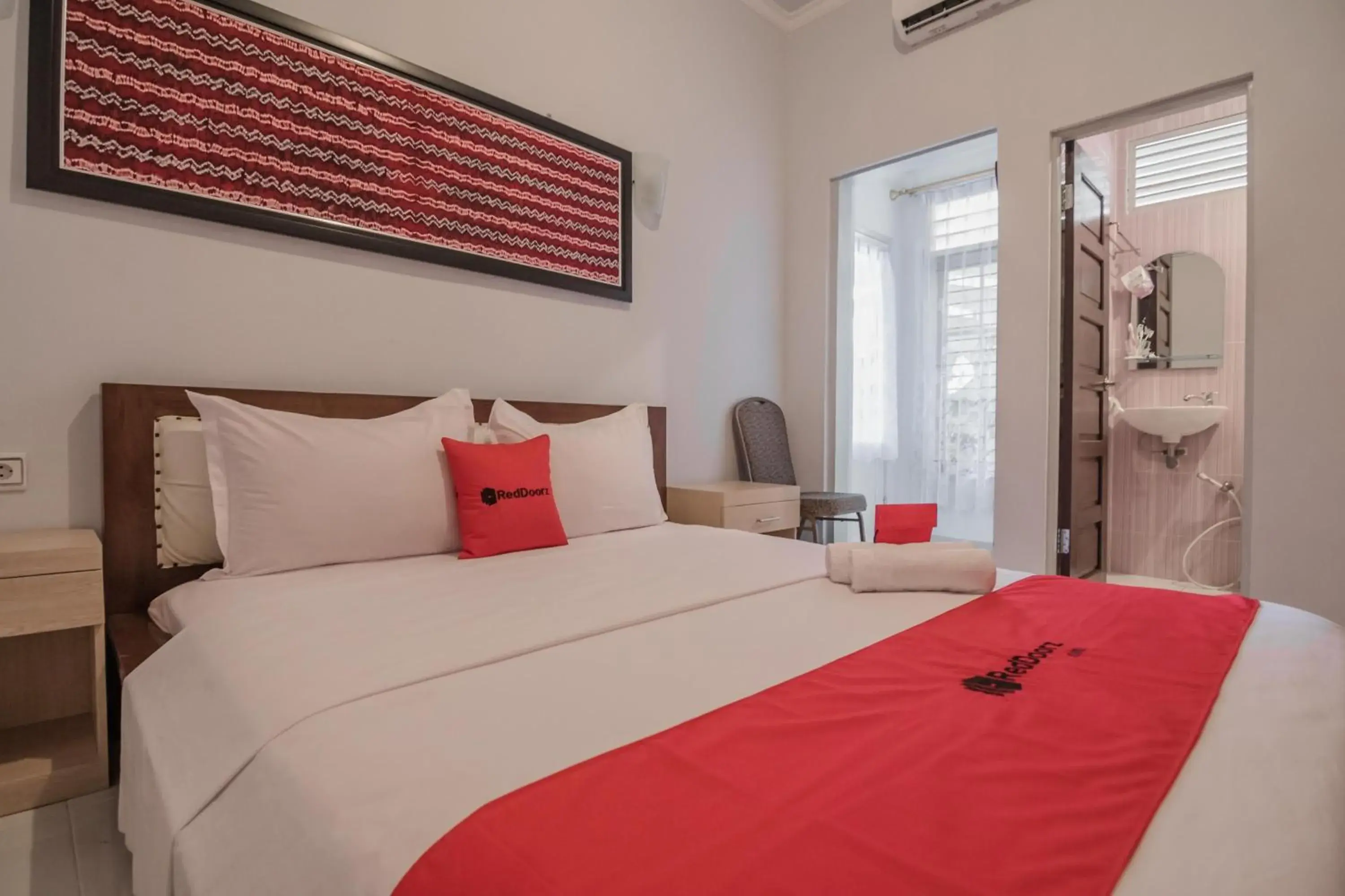 Bed in RedDoorz Syariah Plus @ Banjarbaru Bed in RedDoorz Syariah Plus @ Banjarbaru