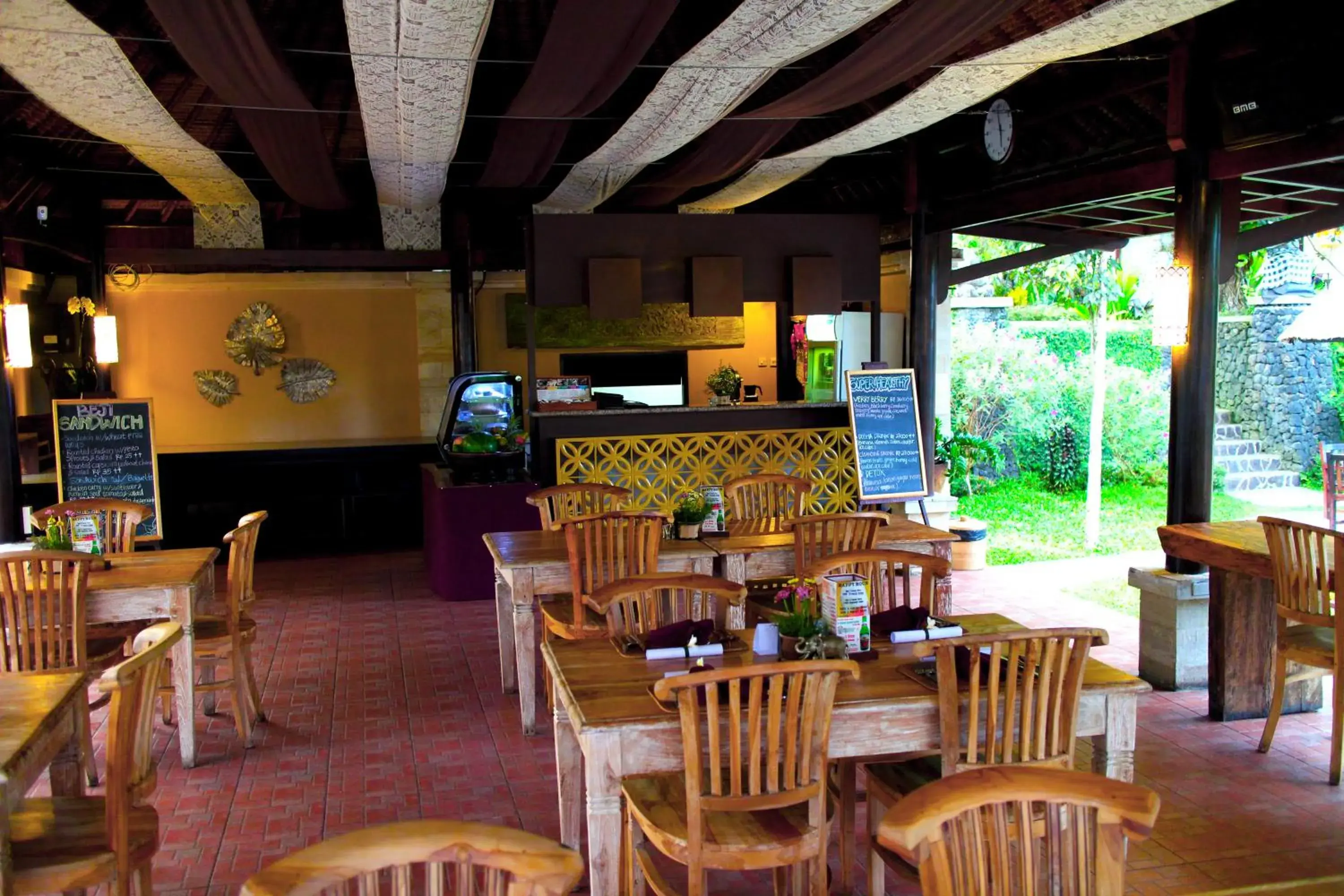 Restaurant/Places to Eat in Beji Ubud Resort