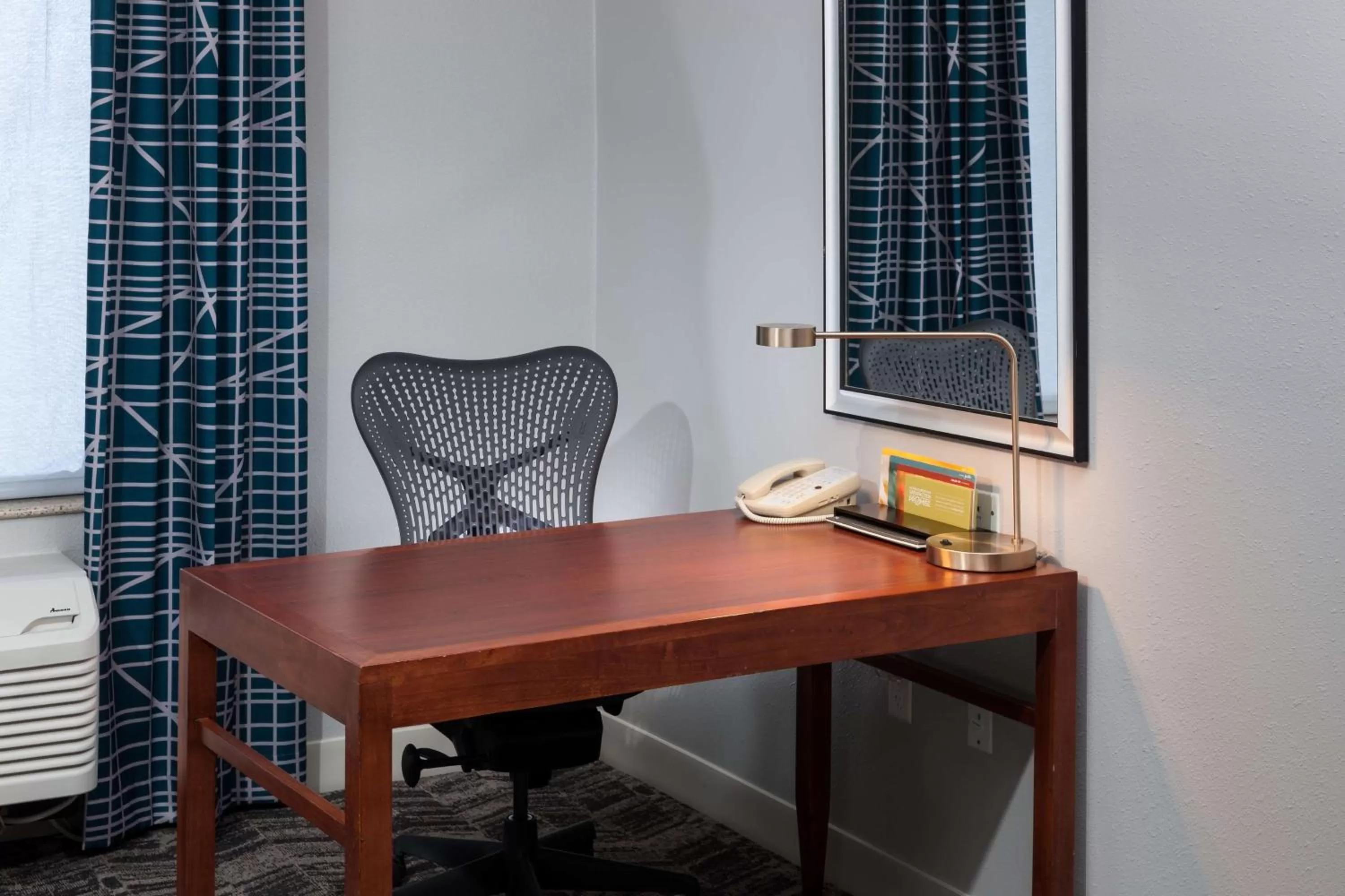 Bedroom in Hilton Garden Inn Tucson Airport